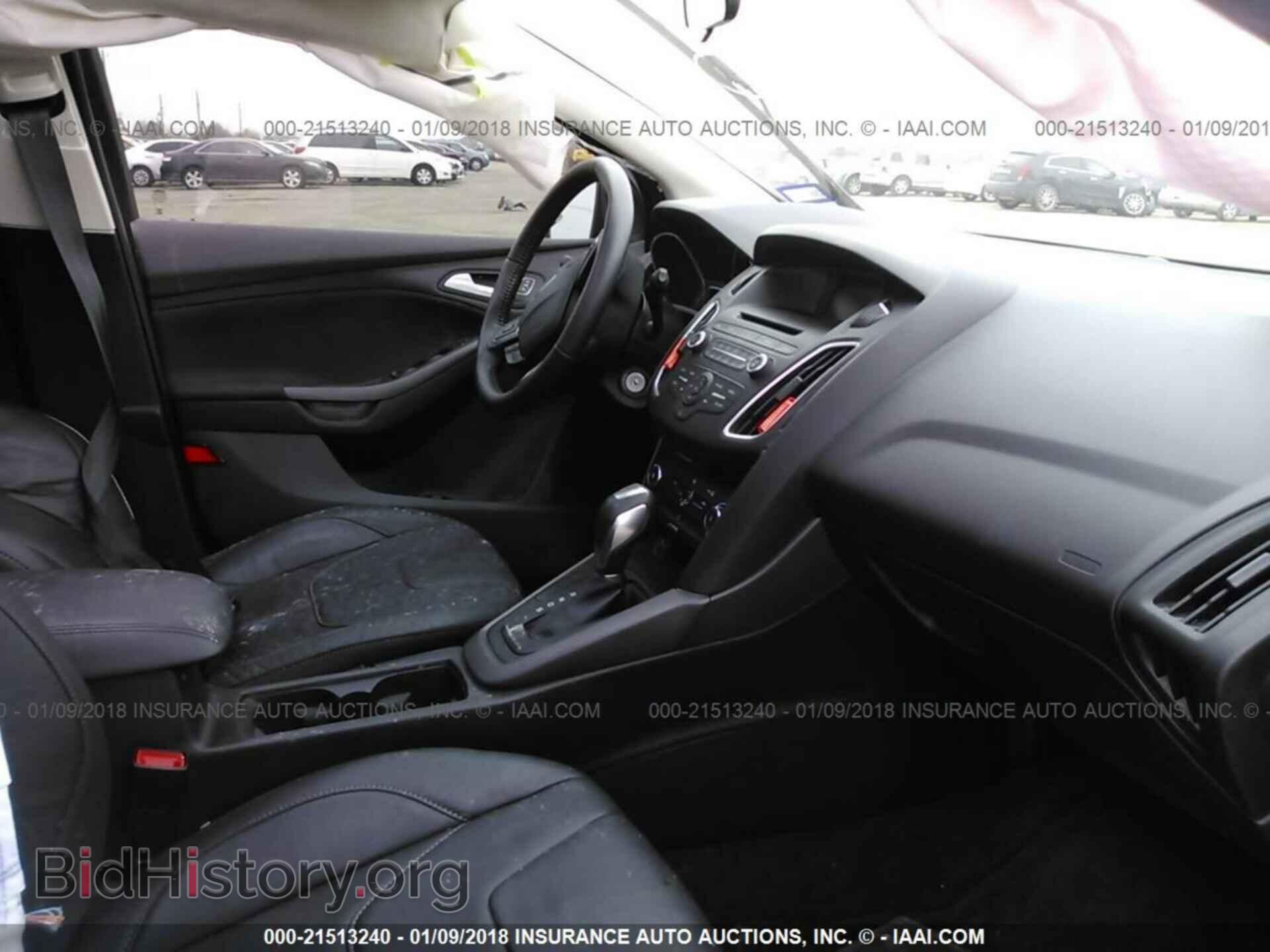 2016 Ford Focus - VIN: 1FADP3K2XGL339652 - Photo 5