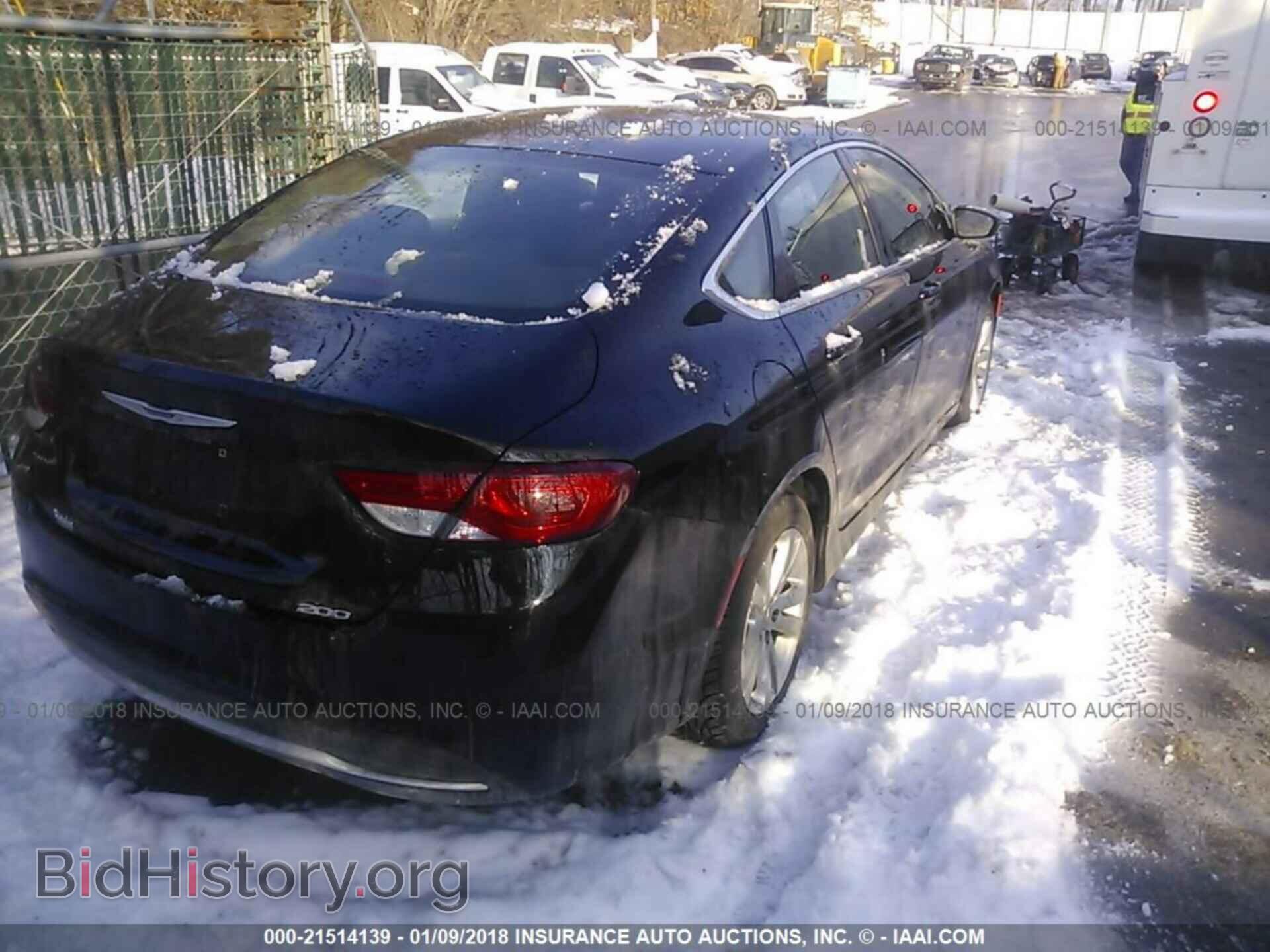 2015 Chrysler 200 - VIN: 1C3CCCAB7FN717405 - Фото 4