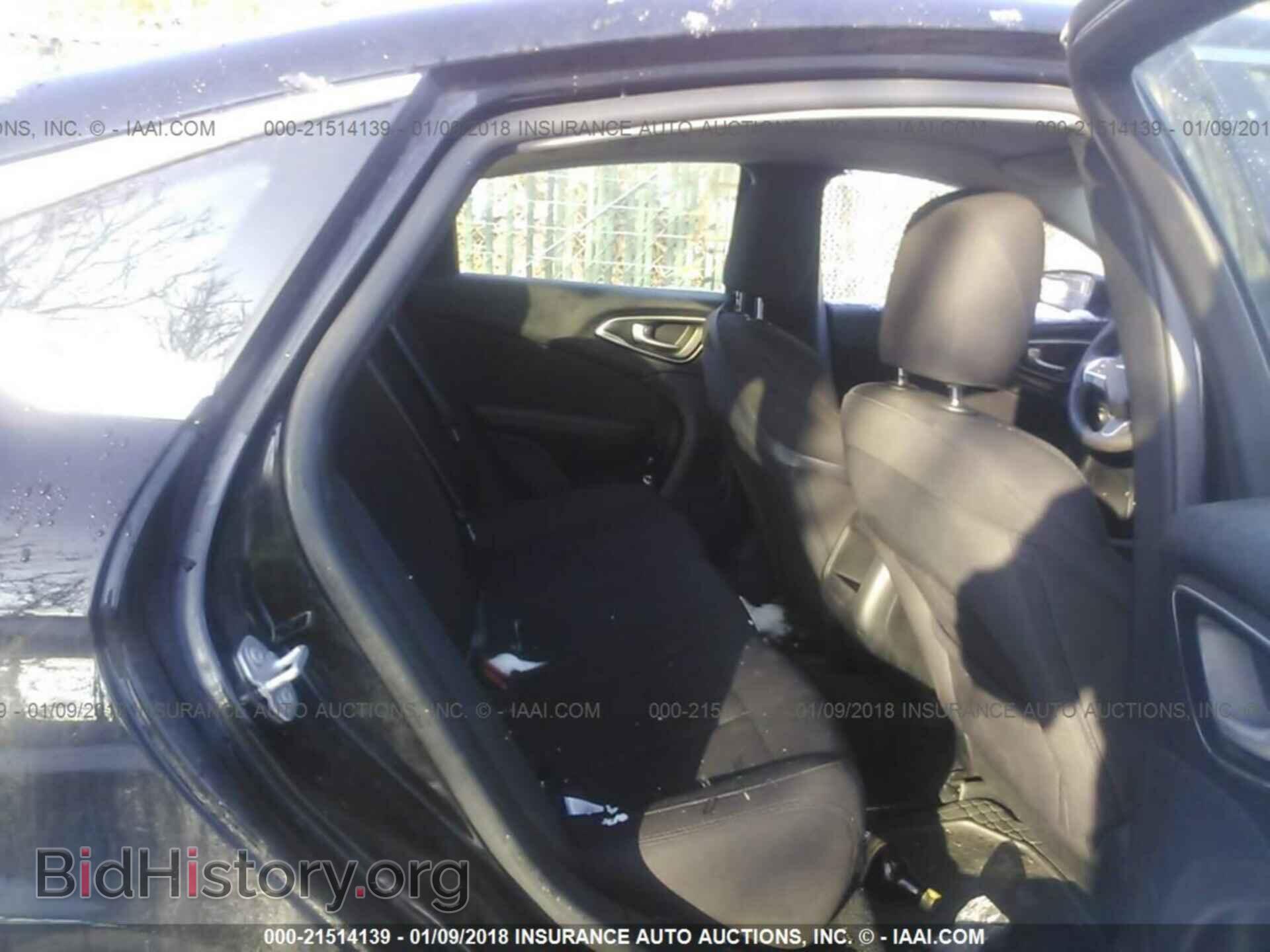 2015 Chrysler 200 - VIN: 1C3CCCAB7FN717405 - Фото 8