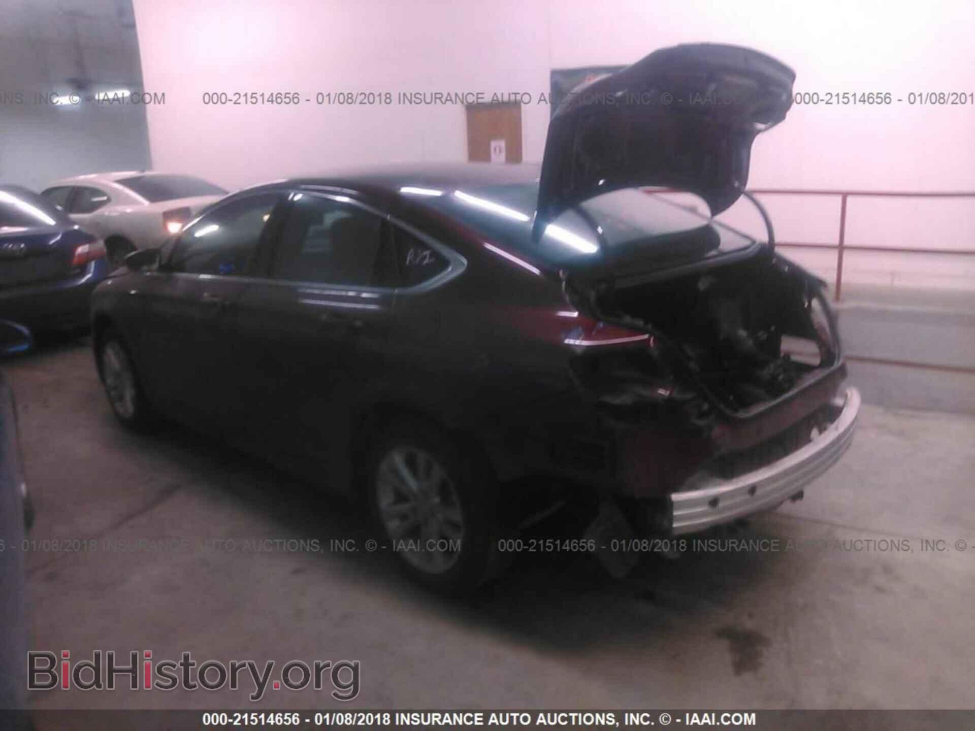 2017 Chrysler 200 - VIN: 1C3CCCFB7HN510542 - Фото 3