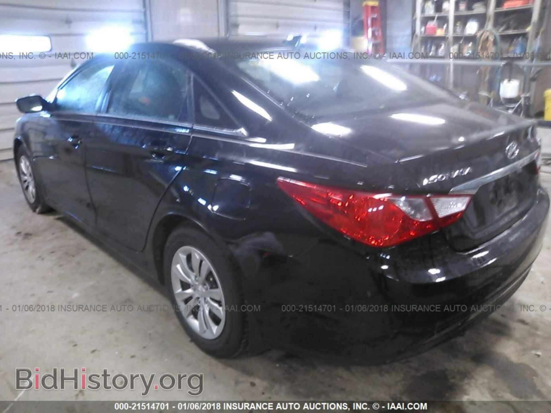 2012 Hyundai Sonata - VIN: 5NPEB4AC7CH501975 - Фото 3