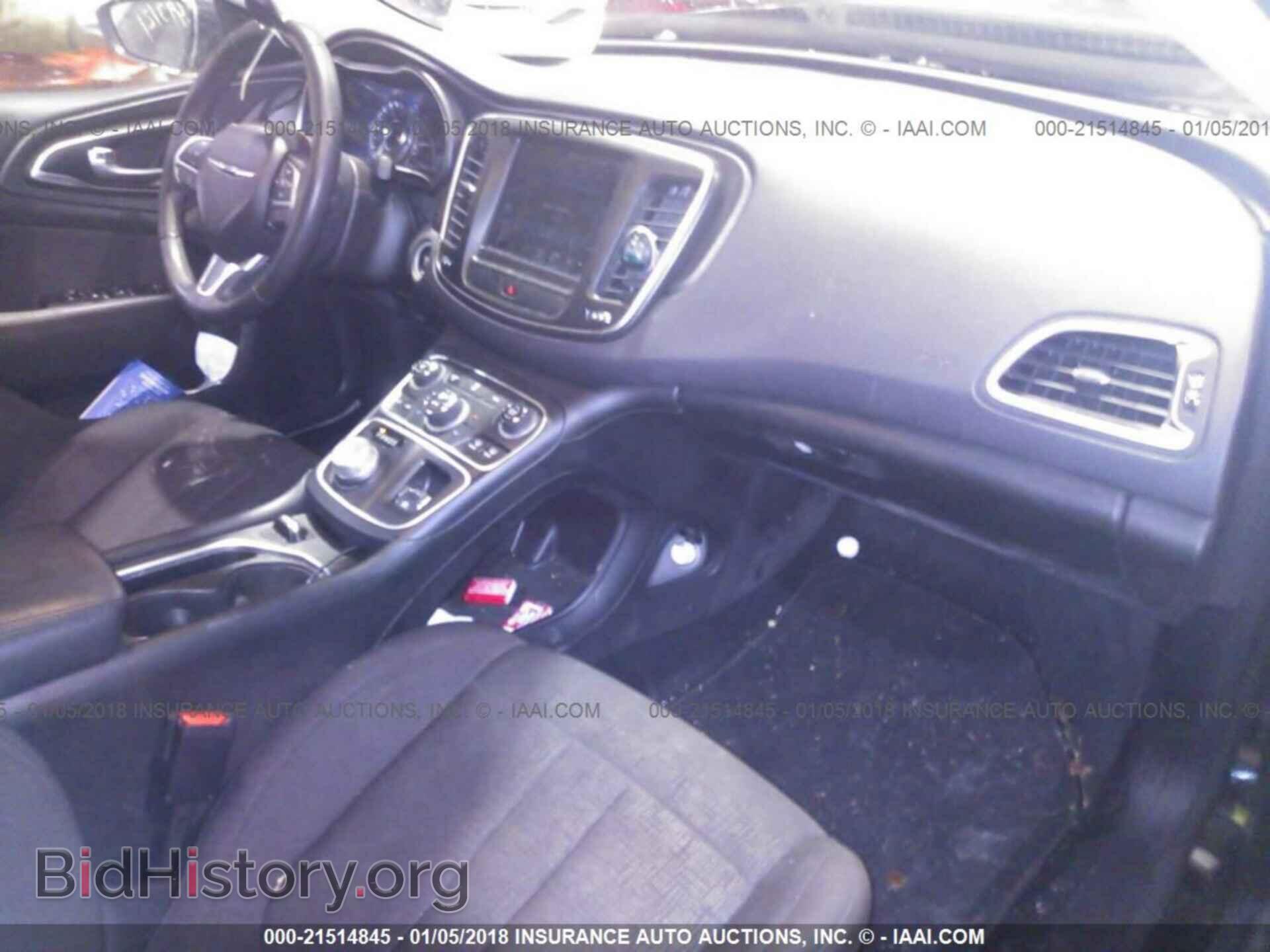 2016 Chrysler 200 - VIN: 1C3CCCAG9GN142074 - Photo 5