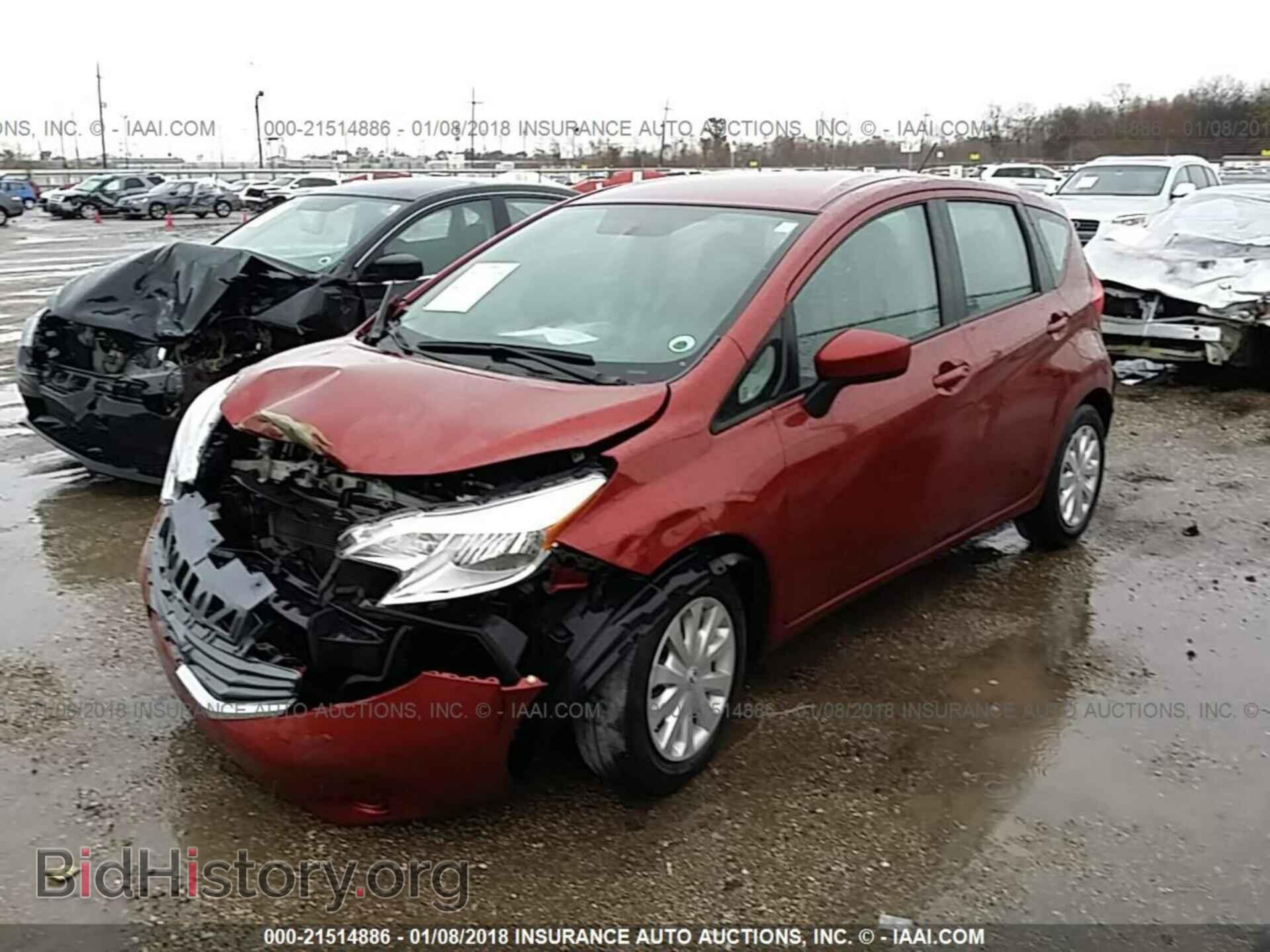 2016 Nissan Versa note - VIN: 3N1CE2CP9GL360242 - Фото 2
