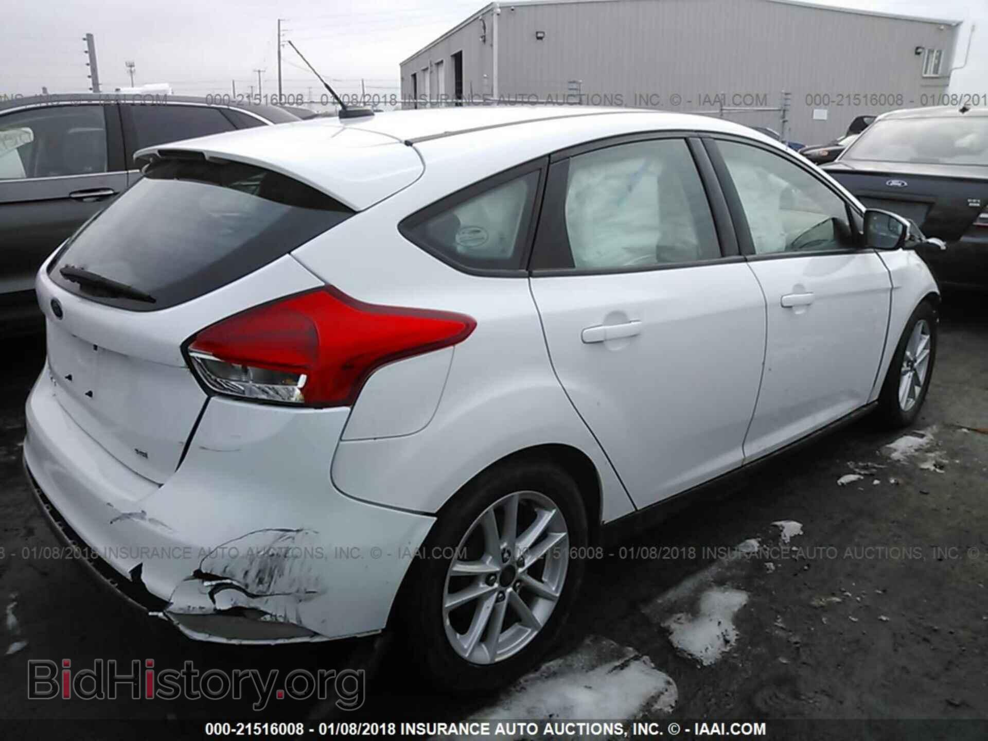 2015 Ford Focus - VIN: 1FADP3K23FL315983 - Photo 4