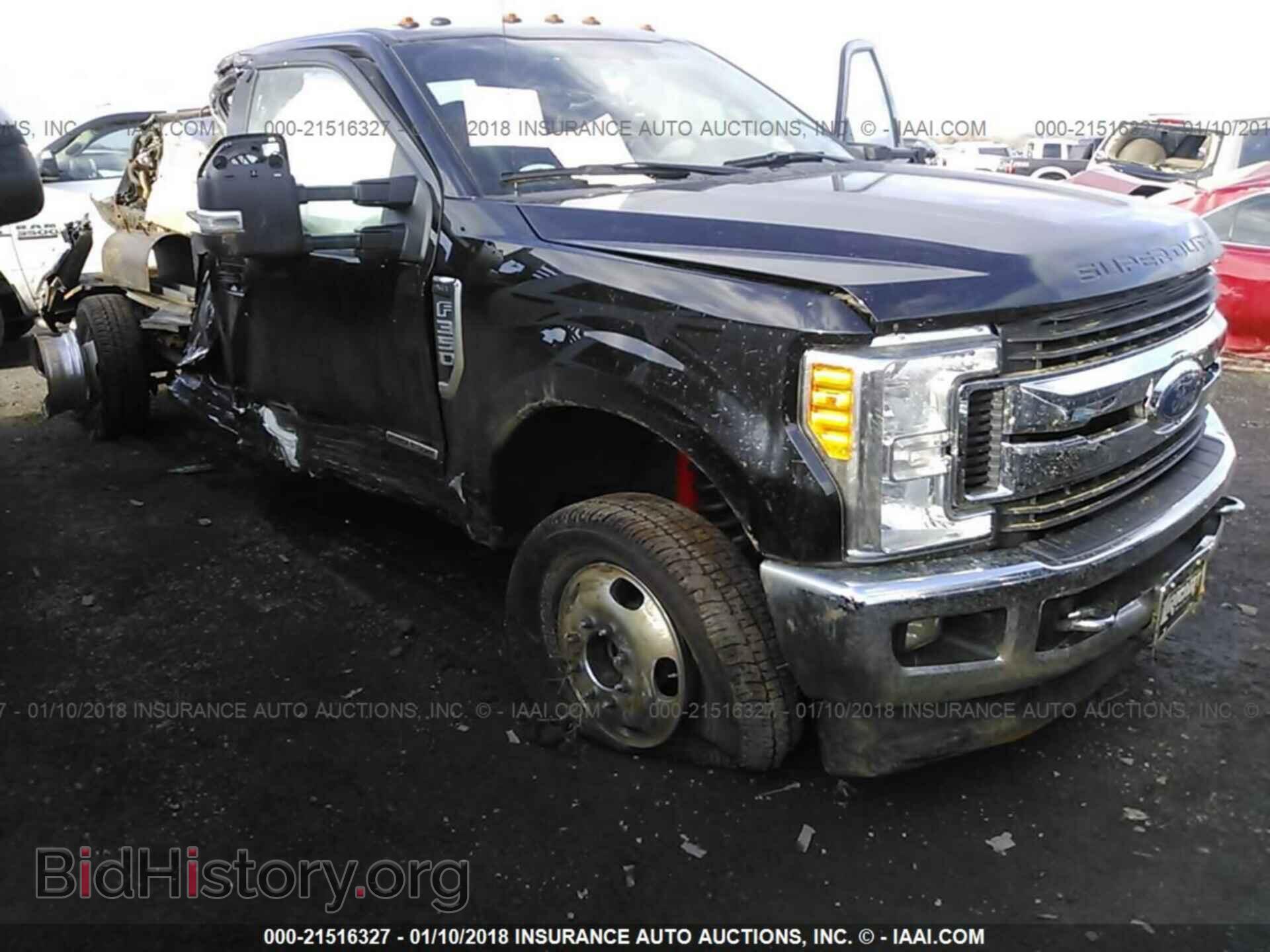 Фотография 1FT8X3DT3HEE54973 - Ford F350 2017
