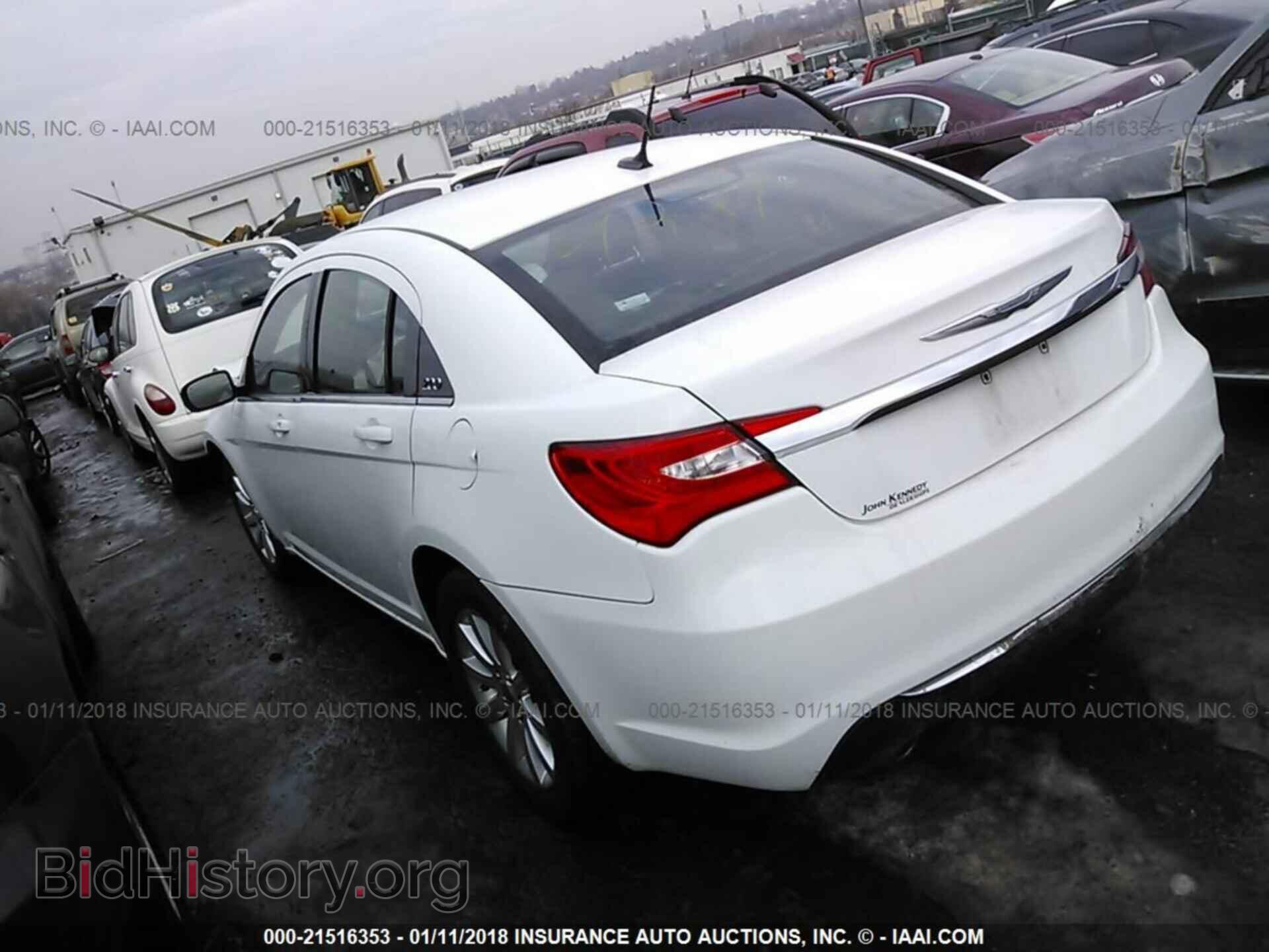 2012 Chrysler 200 - VIN: 1C3CCBBG3CN122132 - Photo 3