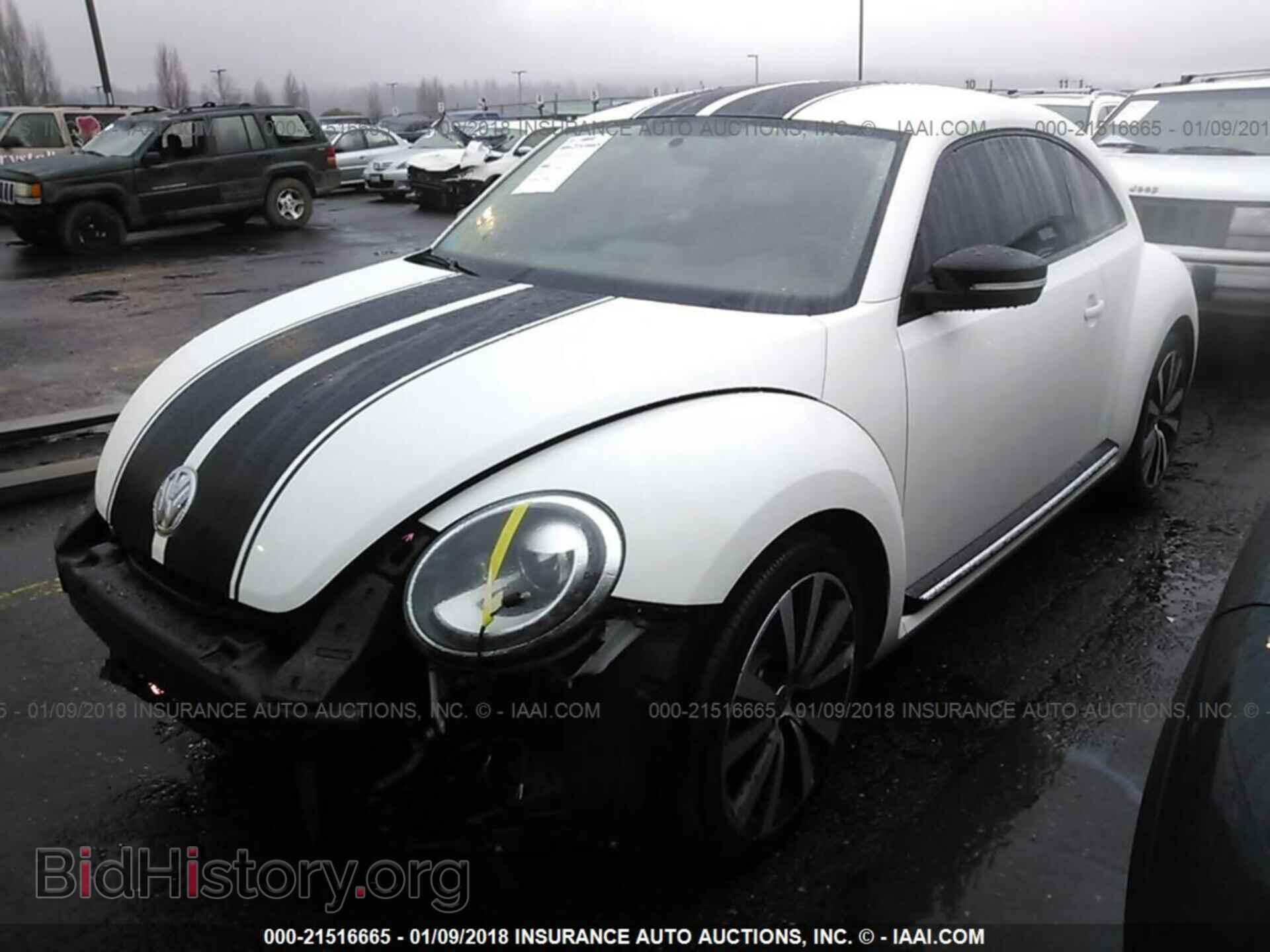 2012 Volkswagen Beetle - VIN: 3VWV67AT9CM643838 - Фото 2