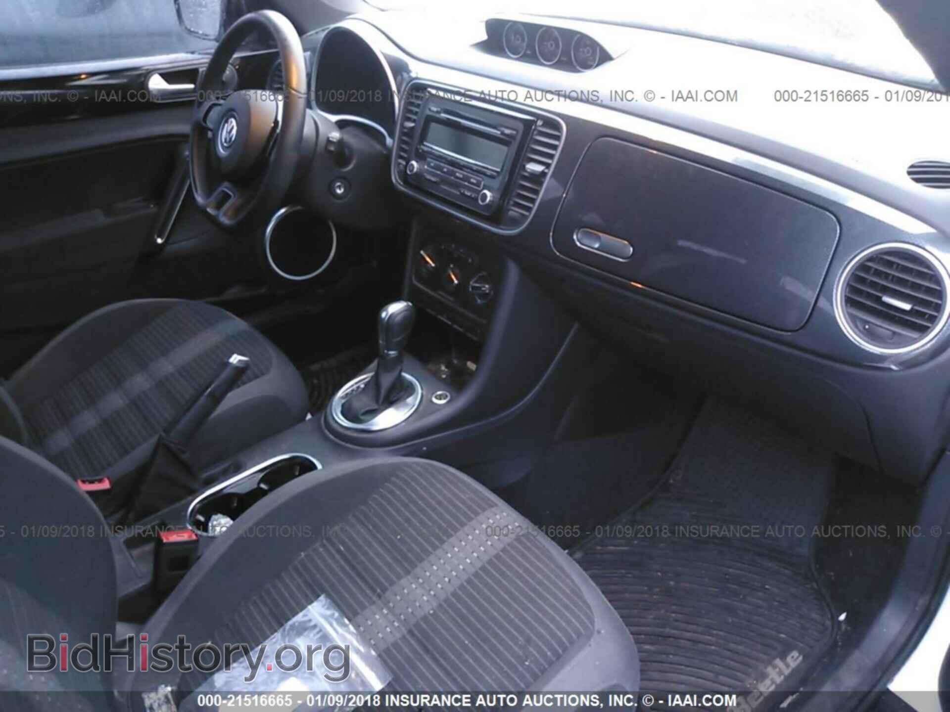 2012 Volkswagen Beetle - VIN: 3VWV67AT9CM643838 - Фото 5