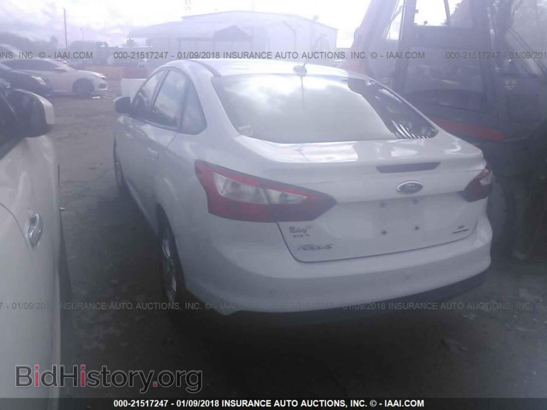 2014 Ford Focus - VIN: 1FADP3F24EL345616 - Photo 3