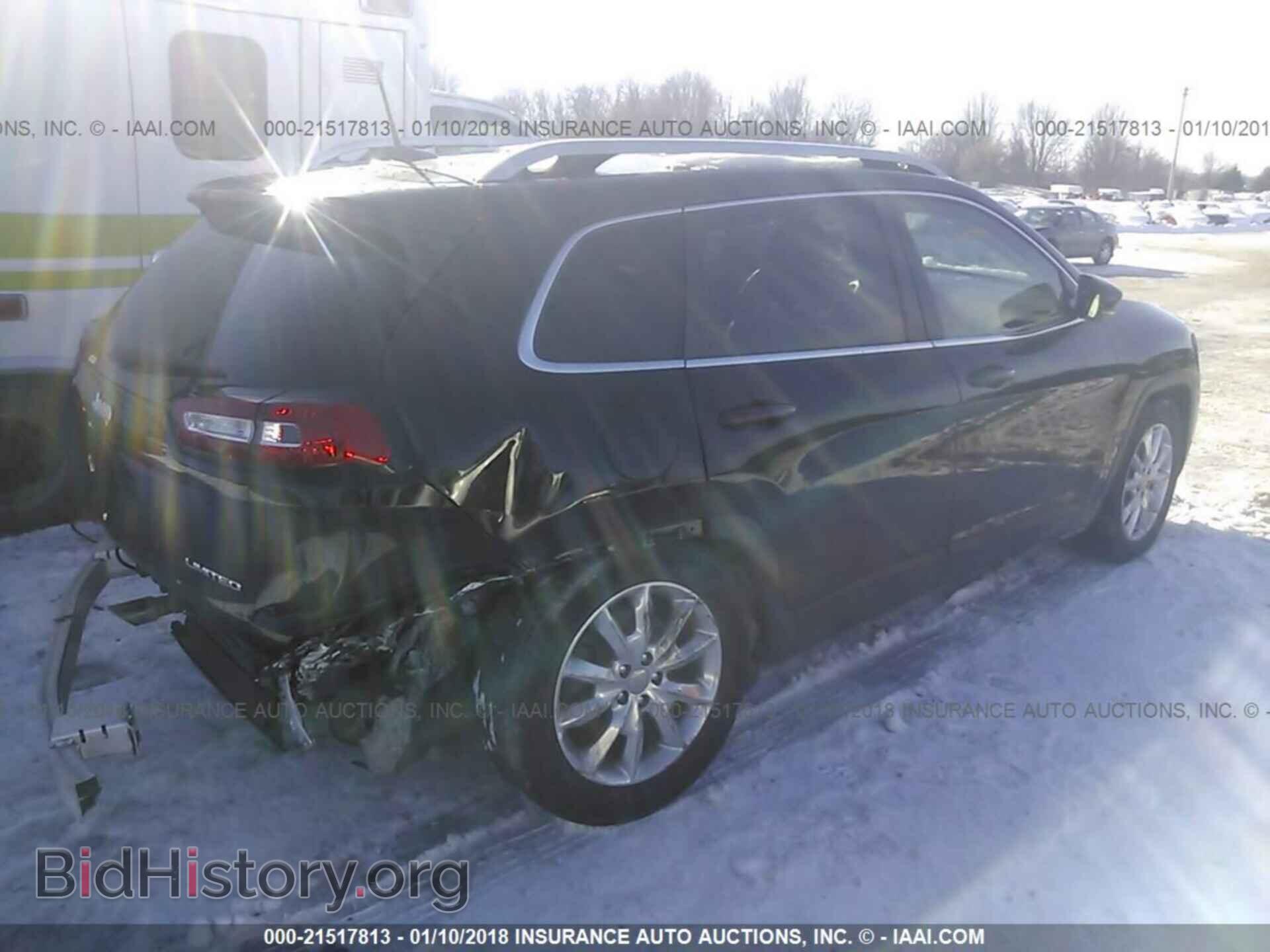 2017 Jeep Cherokee - VIN: 1C4PJMDB7HW515410 - Photo 4
