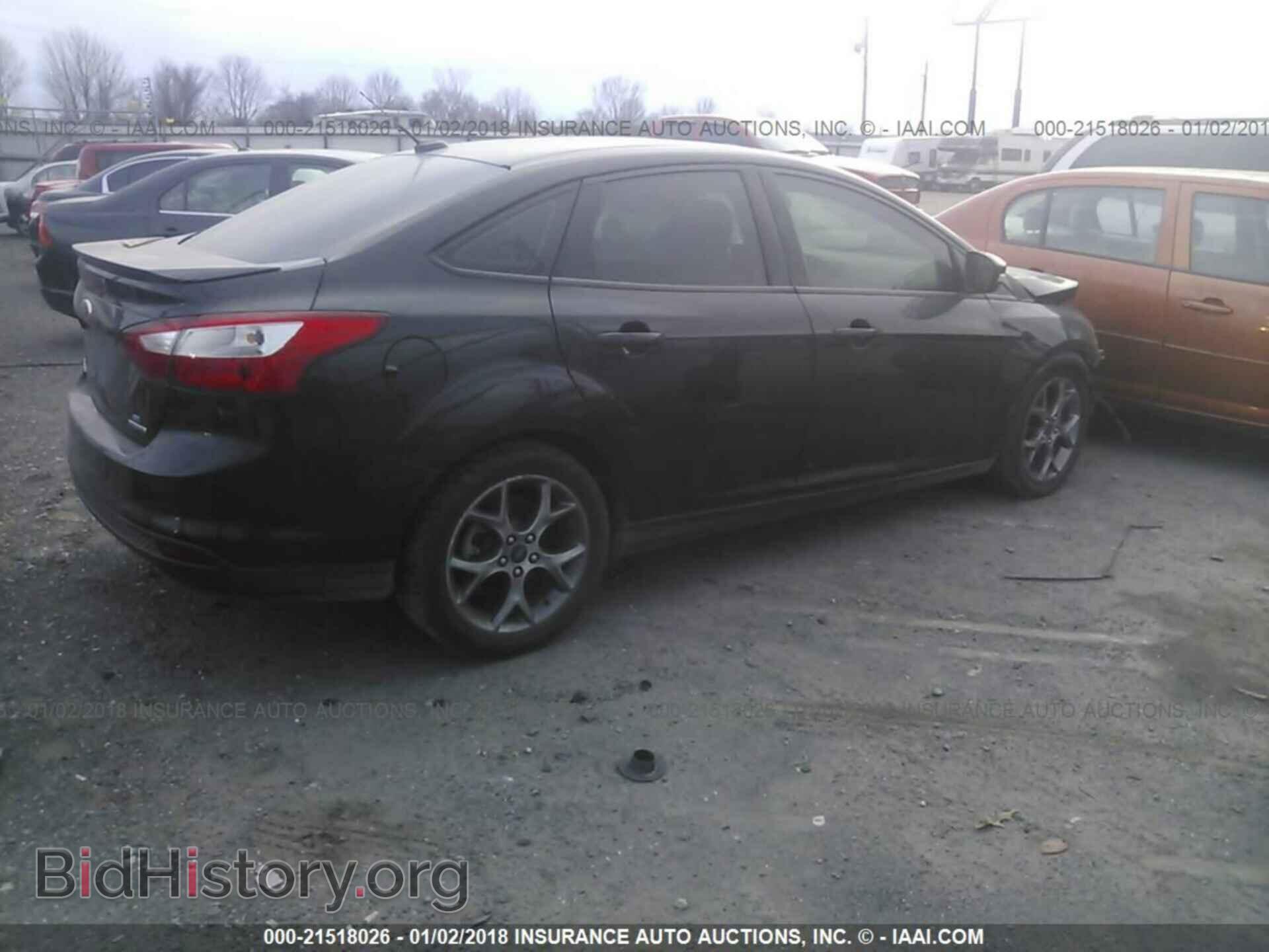 2013 Ford Focus - VIN: 1FADP3F28DL342510 - Фото 4