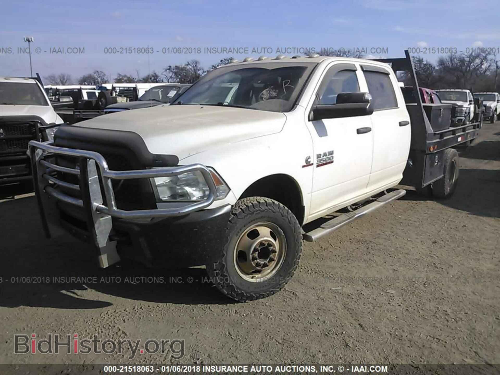2013 Ram 3500 - VIN: 3C7WRTCL0DG557230 - Photo 2