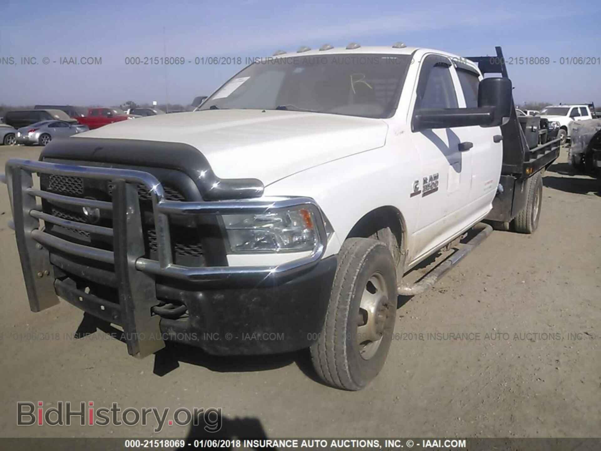 2013 Ram 3500 - VIN: 3C7WRTCL4DG584401 - Photo 2
