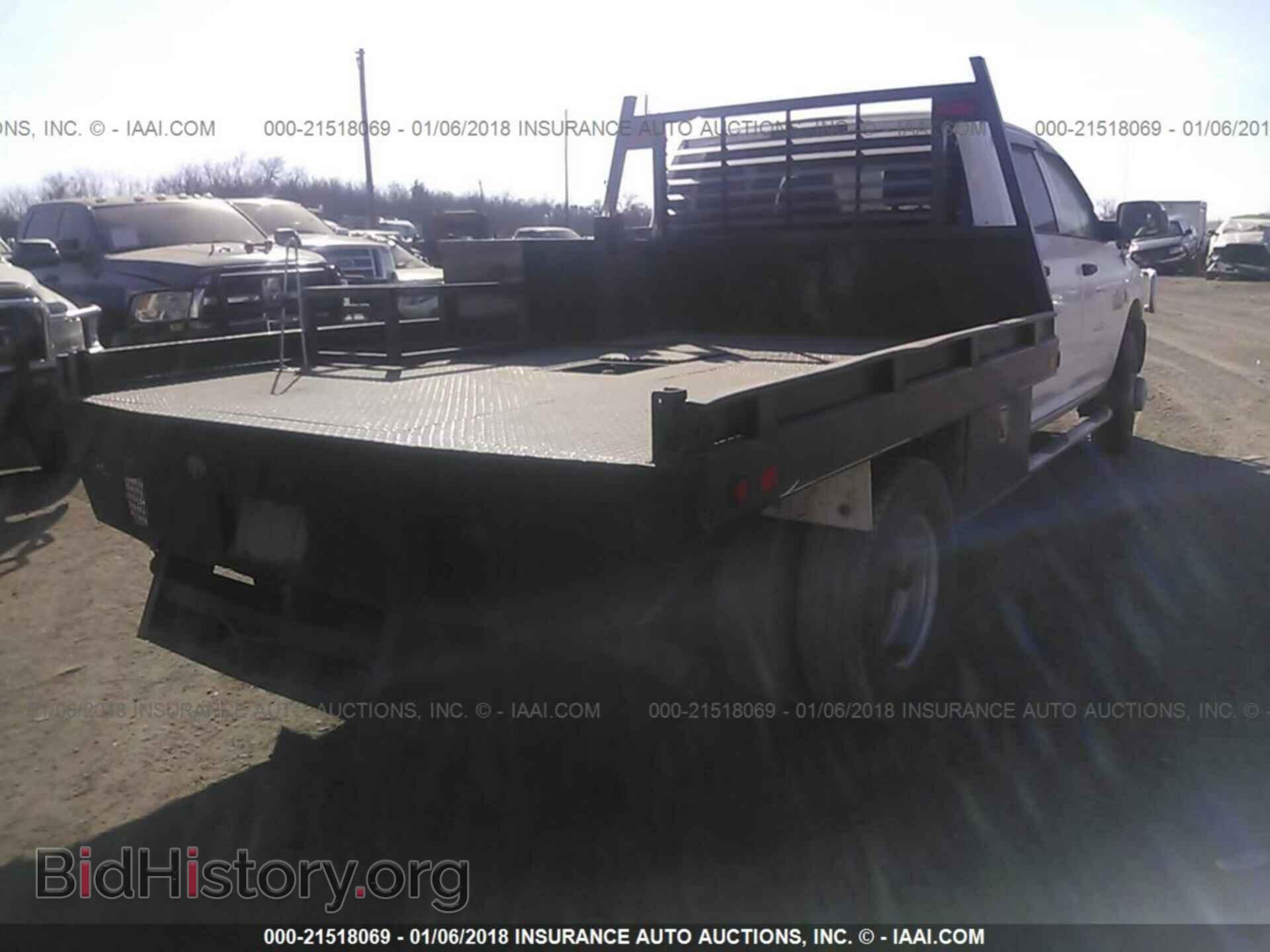 2013 Ram 3500 - VIN: 3C7WRTCL4DG584401 - Photo 4