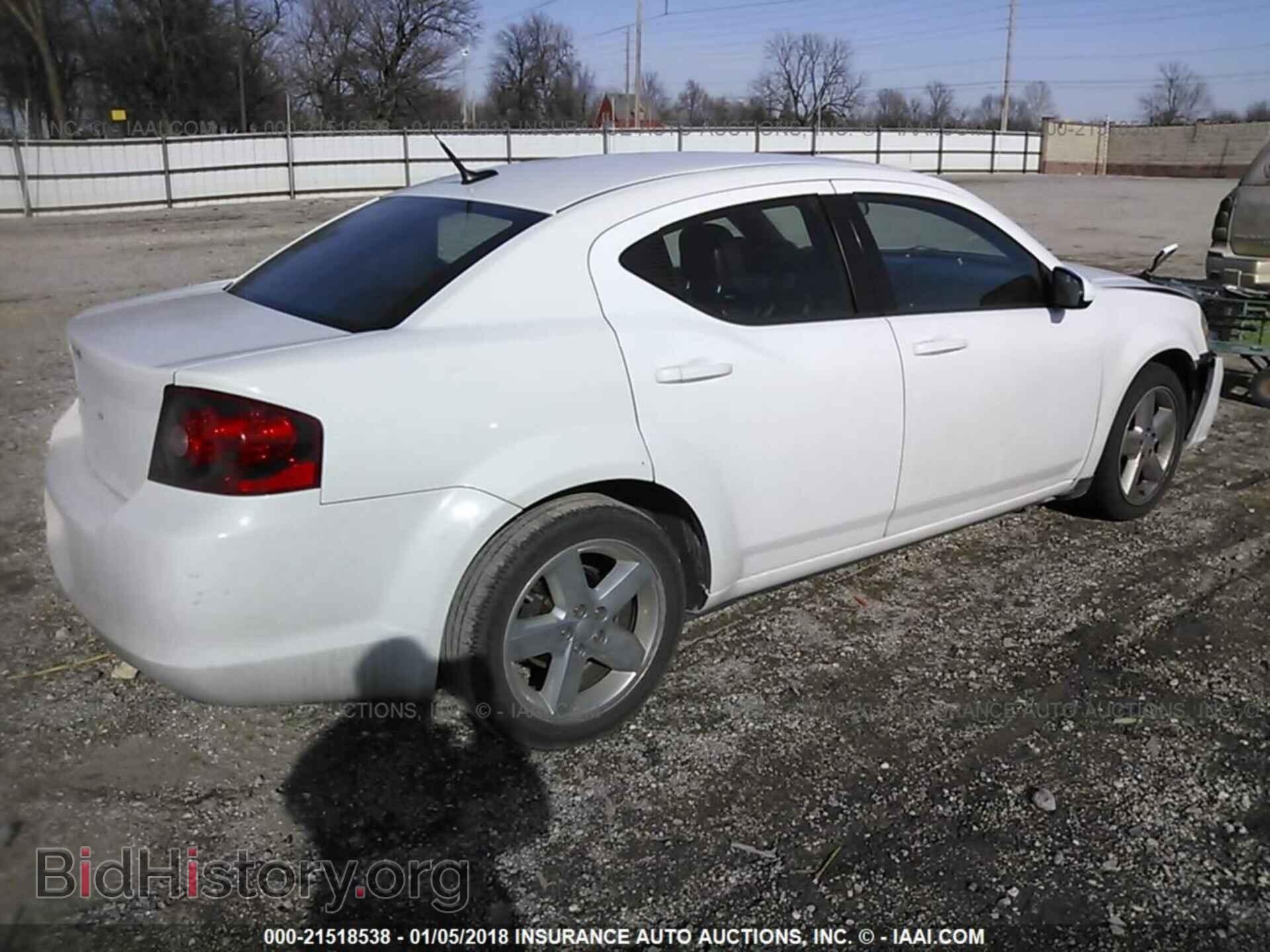 2011 Dodge Avenger - VIN: 1B3BD1FB5BN559417 - Фото 4