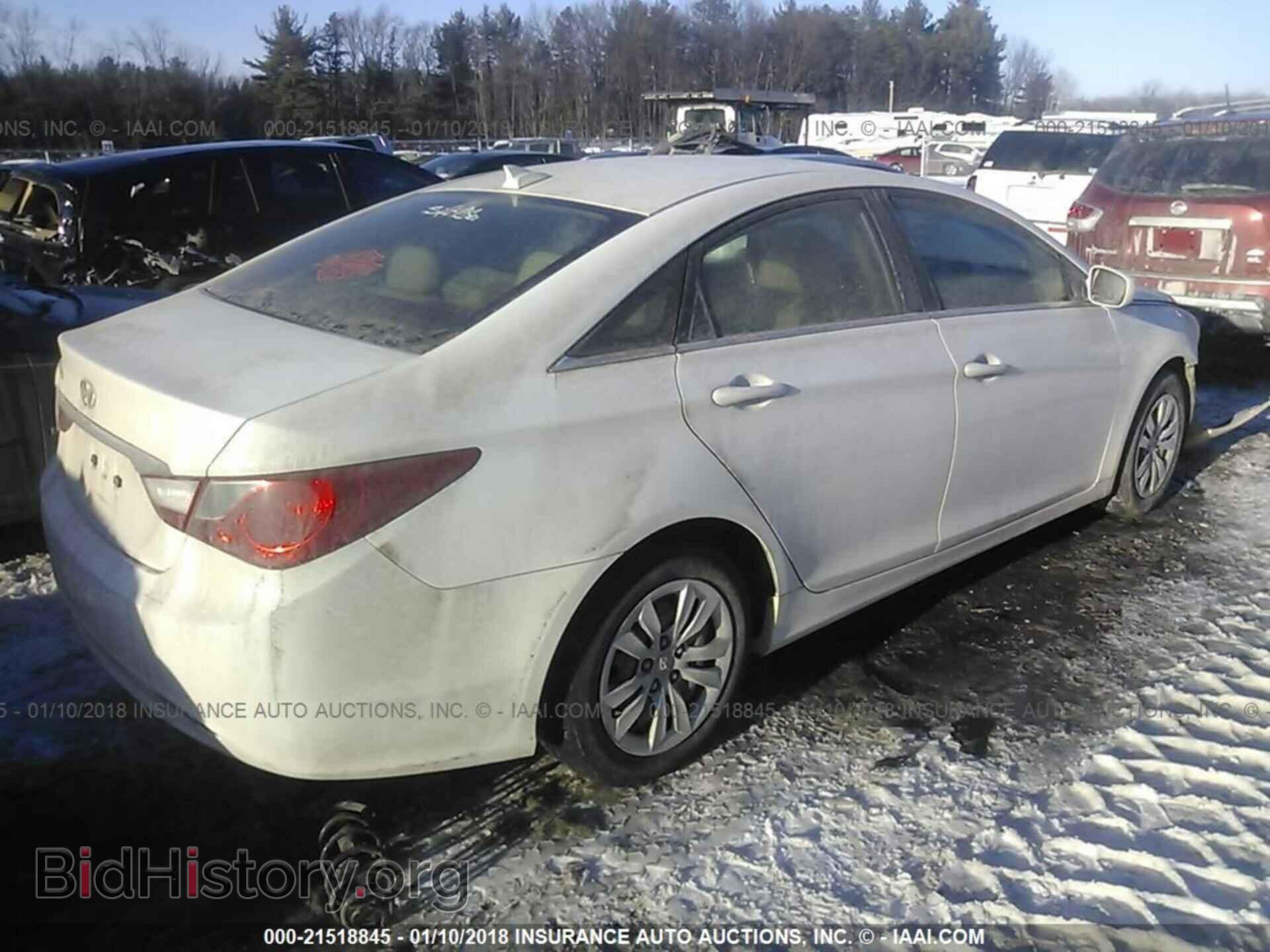 2012 Hyundai Sonata - VIN: 5NPEB4AC2CH396228 - Фото 4