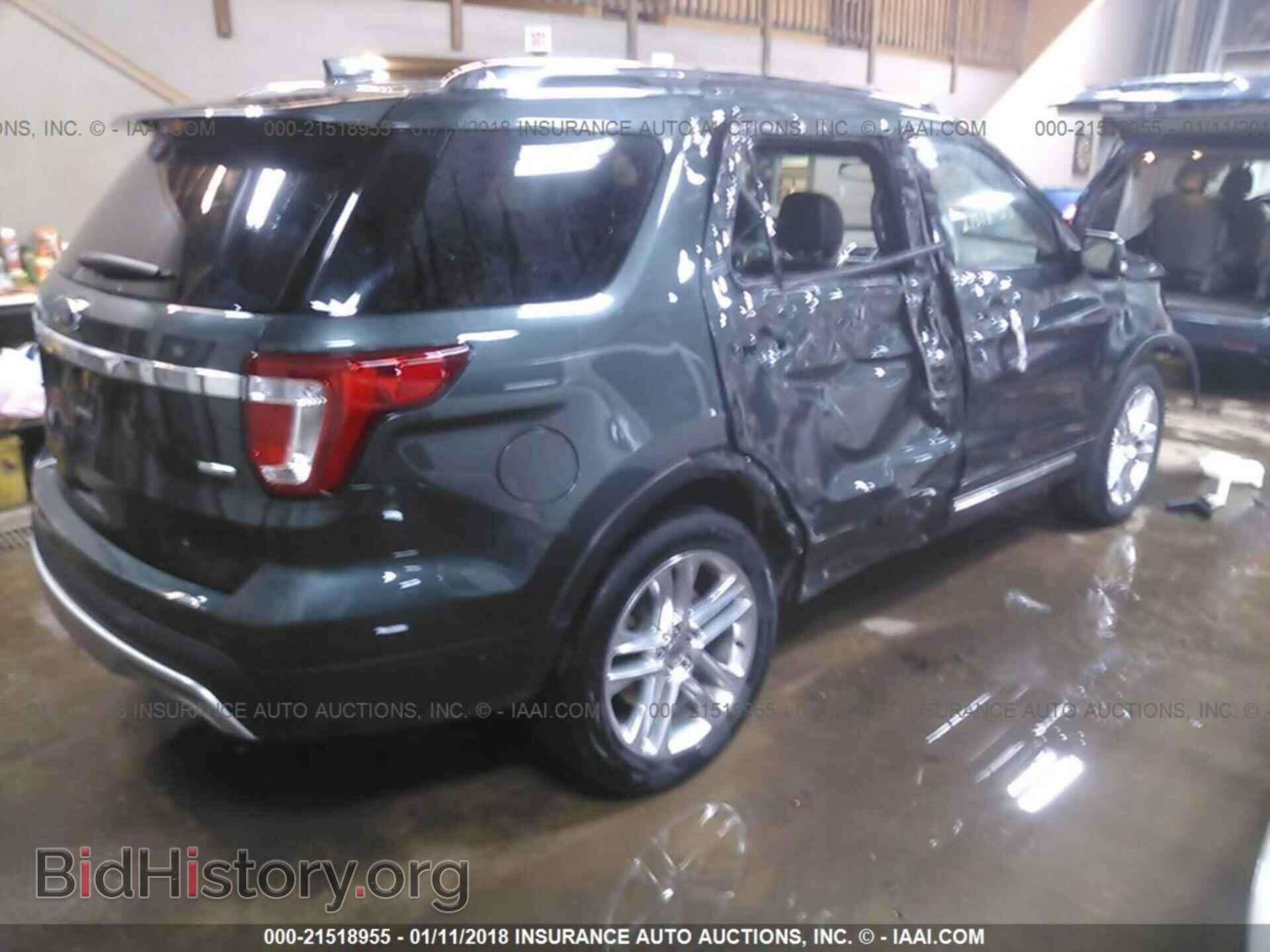 2016 Ford Explorer - VIN: 1FM5K8F85GGA07552 - Photo 4