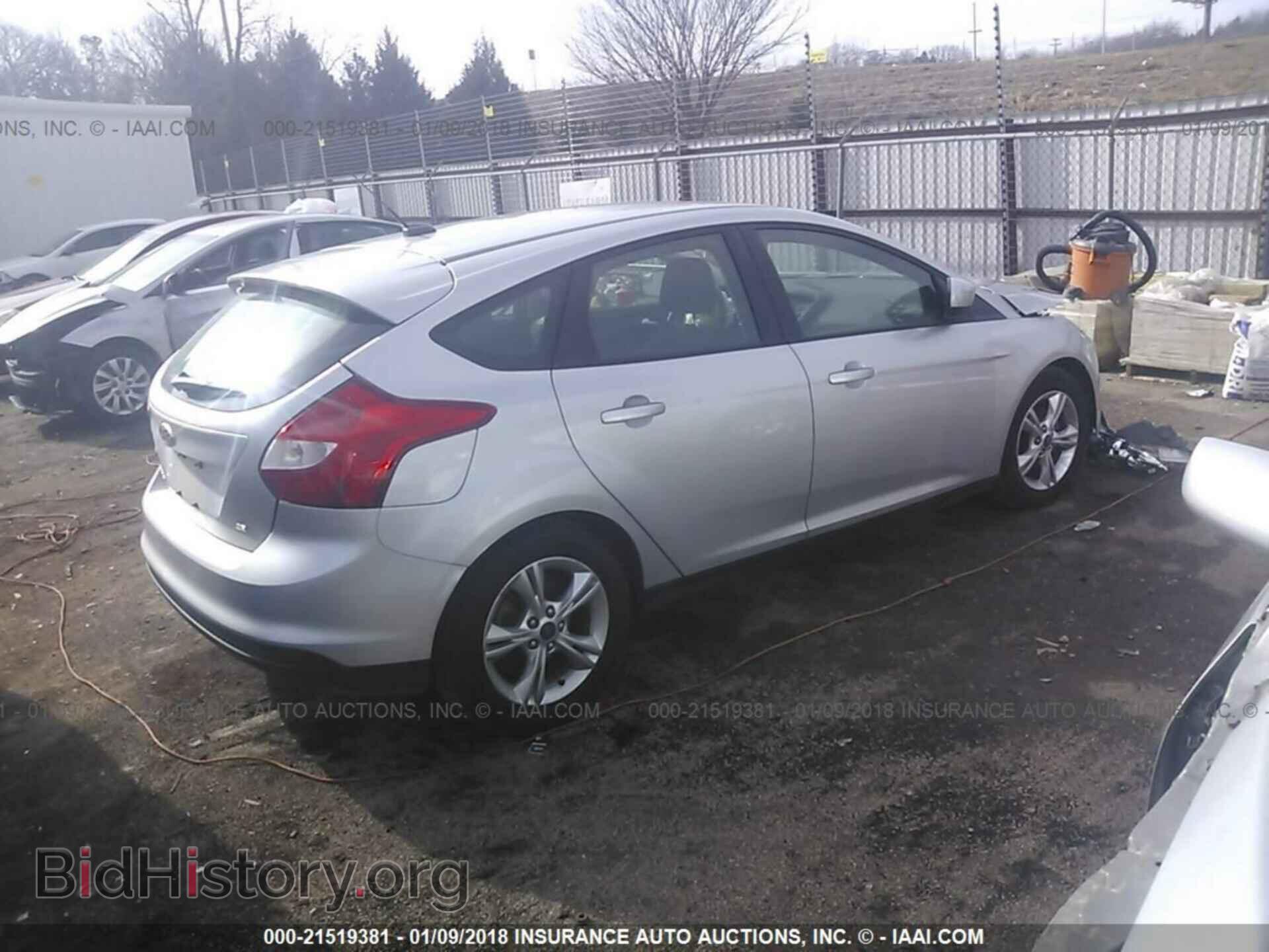 2012 Ford Focus - VIN: 1FAHP3K28CL174437 - Фото 4