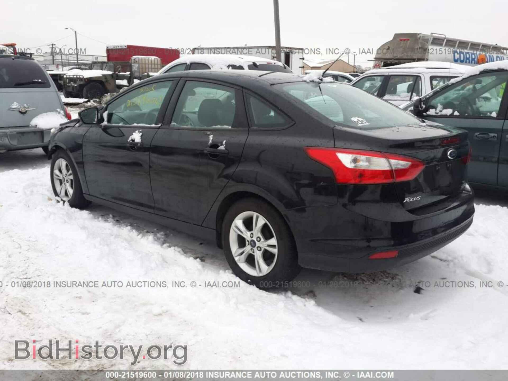 2014 Ford Focus - VIN: 1FADP3F21EL137130 - Фото 3