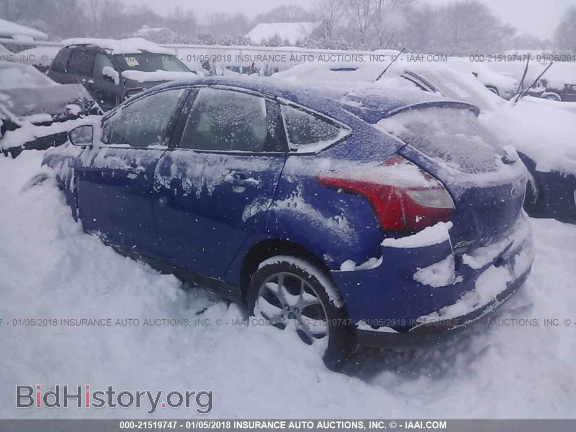 2014 Ford Focus - VIN: 1FADP3K2XEL228273 - Photo 3
