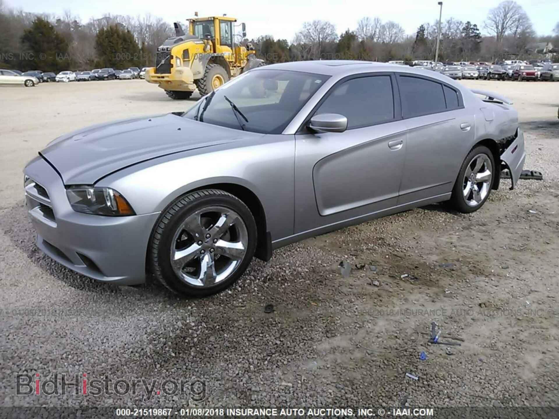 2011 Dodge Charger - VIN: 2B3CL3CG4BH519924 - Photo 2
