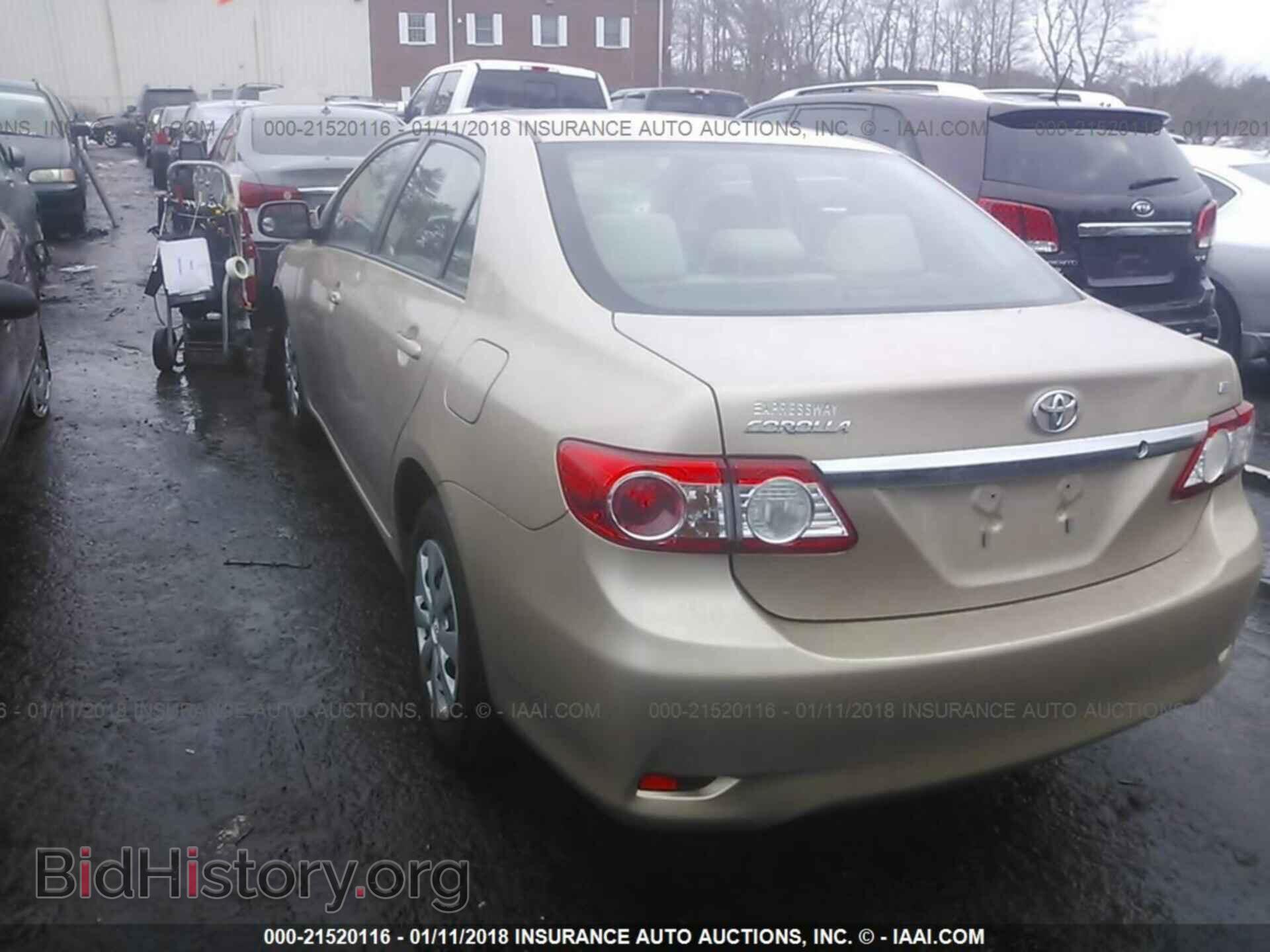 2011 Toyota Corolla - VIN: 2T1BU4EE7BC734720 - Photo 3