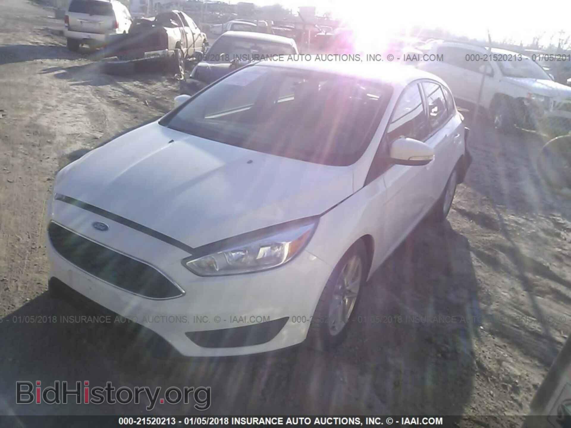 2015 Ford Focus - VIN: 1FADP3K29FL295030 - Photo 2