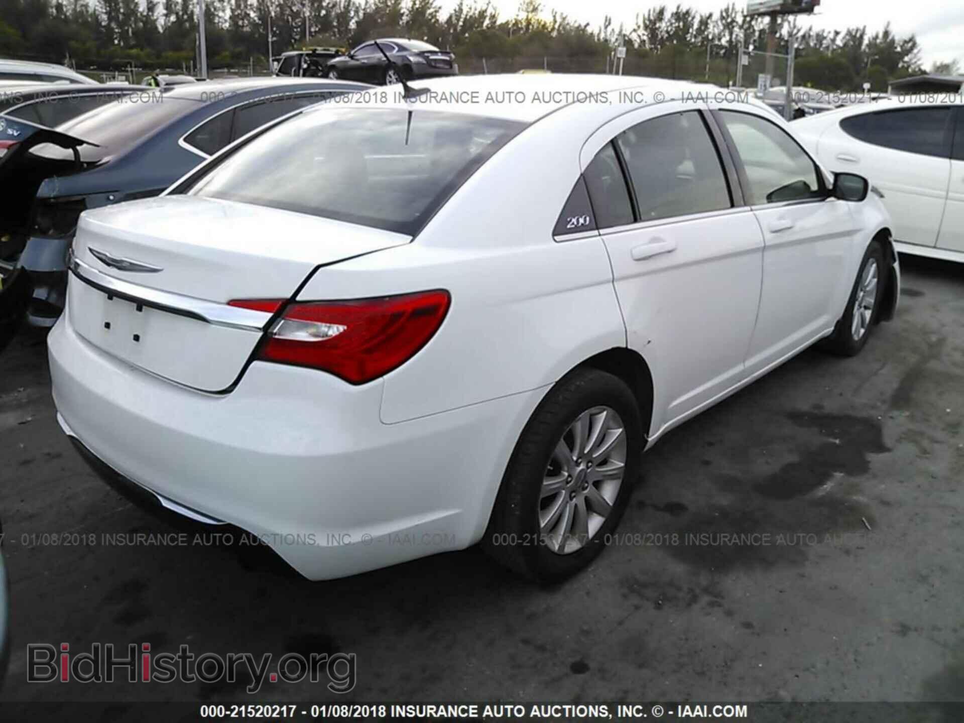 2013 Chrysler 200 - VIN: 1C3CCBBB1DN763950 - Фото 4