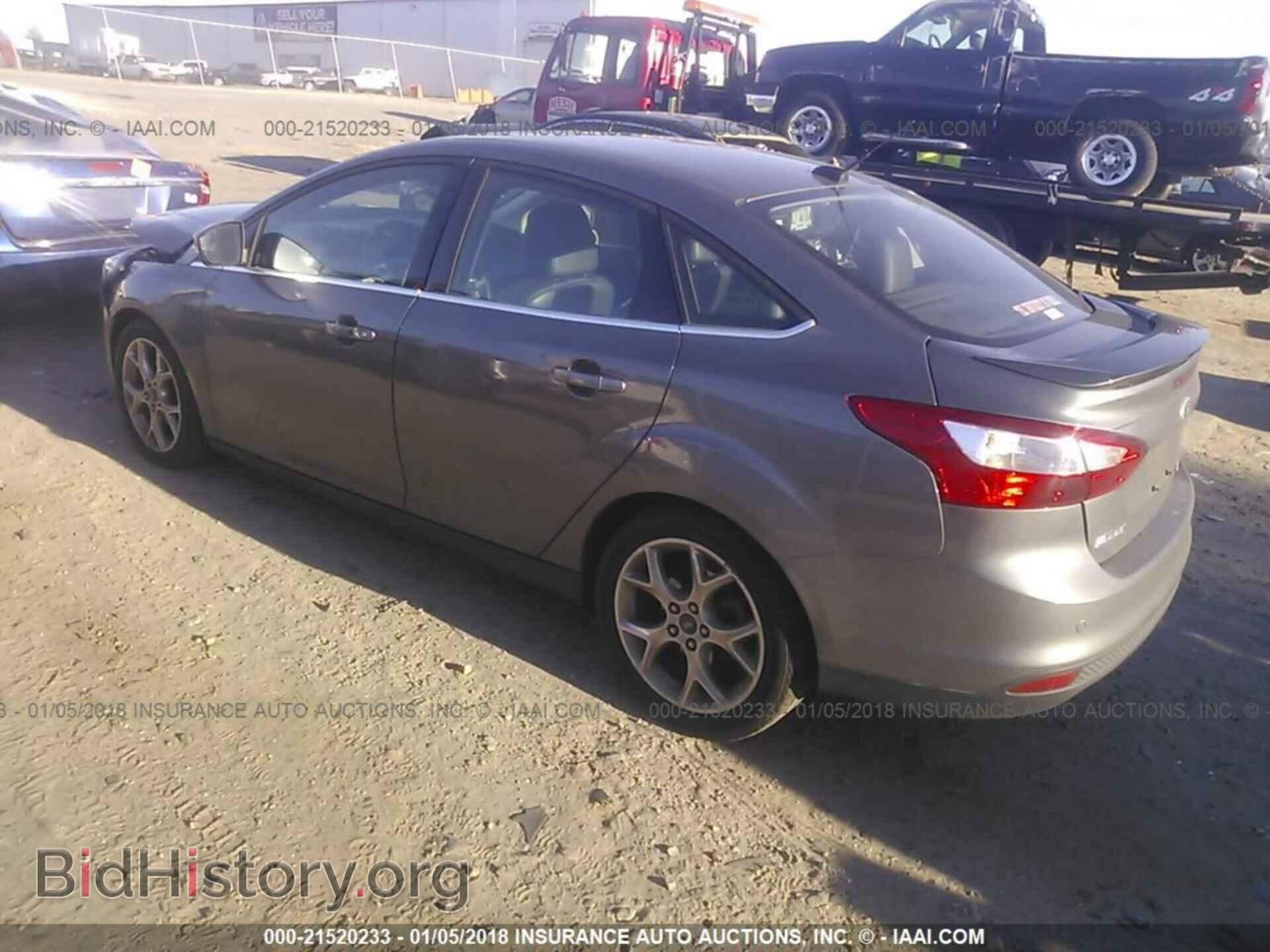 2013 Ford Focus - VIN: 1FADP3J27DL112058 - Фото 3