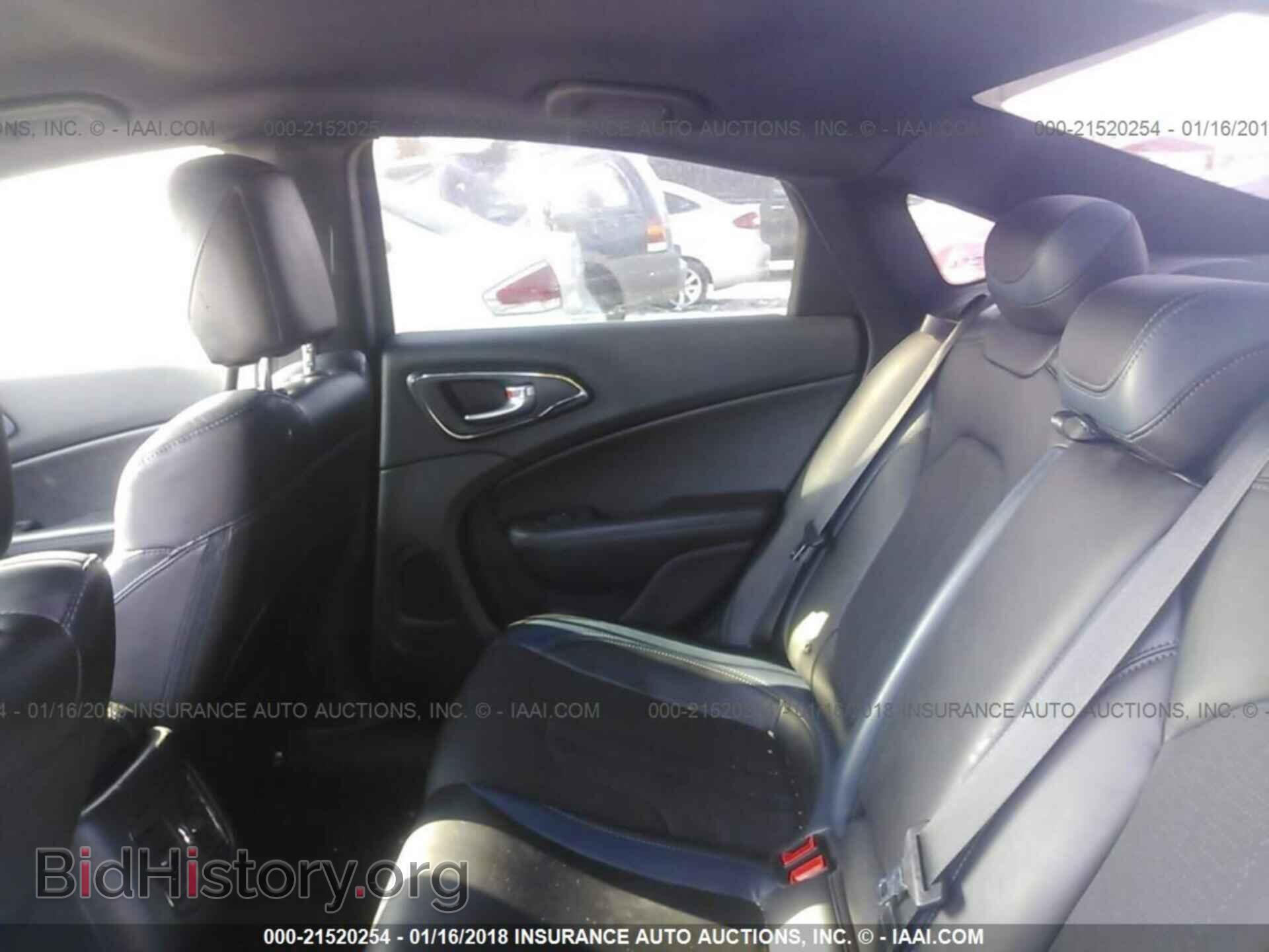 2015 Chrysler 200 - VIN: 1C3CCCDG3FN523364 - Photo 8