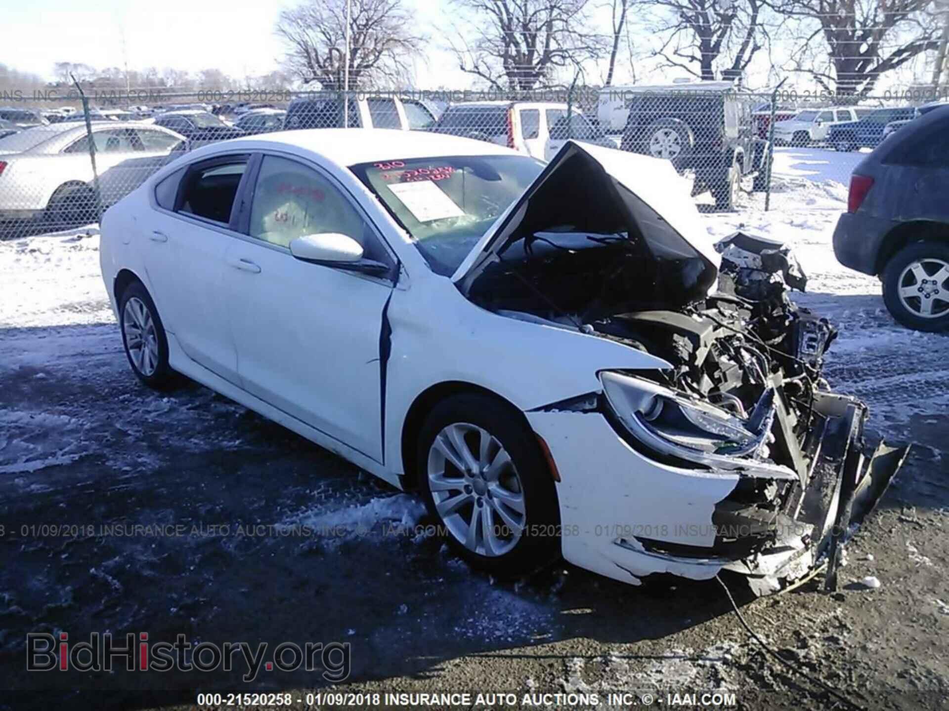 Photo 1C3CCCABXFN573493 - Chrysler 200 2015