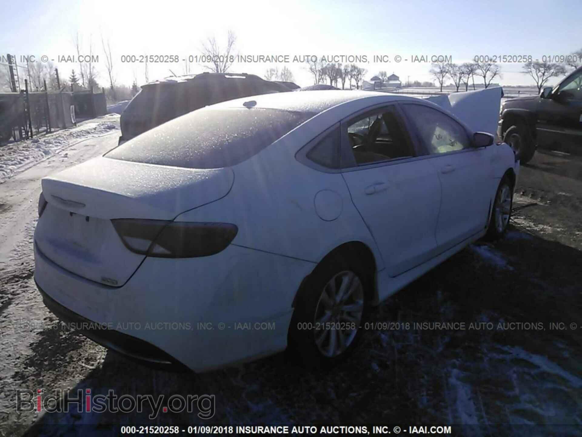2015 Chrysler 200 - VIN: 1C3CCCABXFN573493 - Фото 4