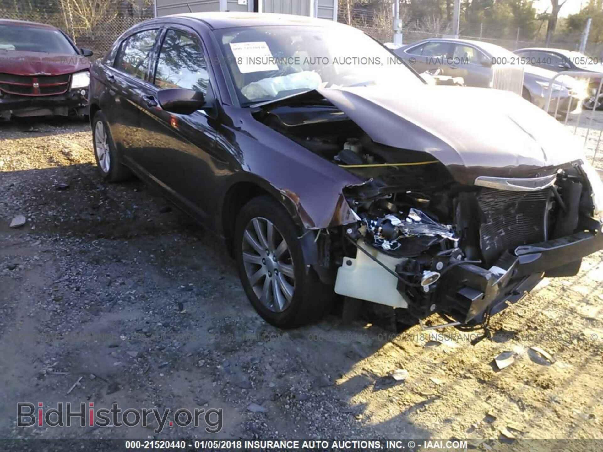 Photo 1C3CCBBG2DN533930 - Chrysler 200 2013