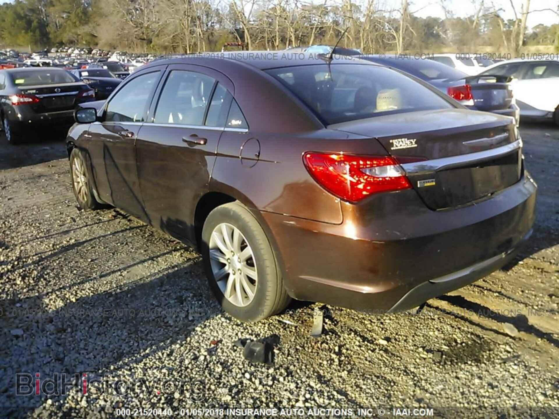 2013 Chrysler 200 - VIN: 1C3CCBBG2DN533930 - Photo 3