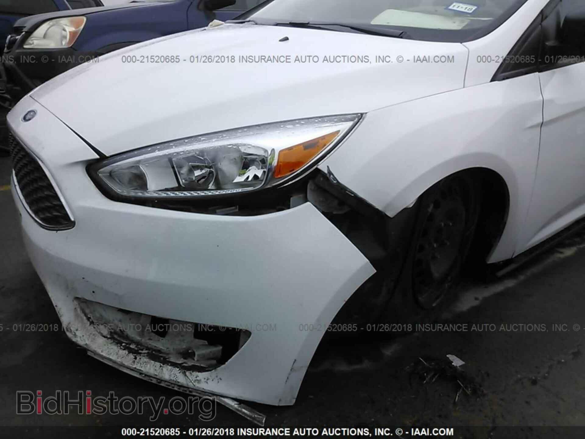 2016 Ford Focus - VIN: 1FADP3E27GL220825 - Photo 6
