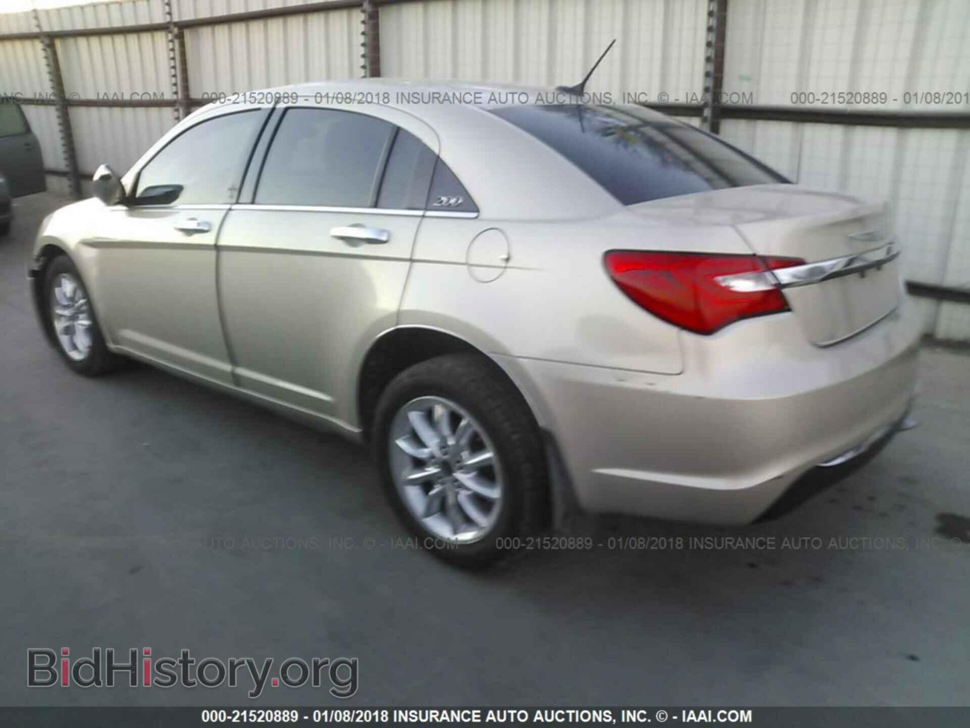 2013 Chrysler 200 - VIN: 1C3CCBBB4DN629238 - Фото 3