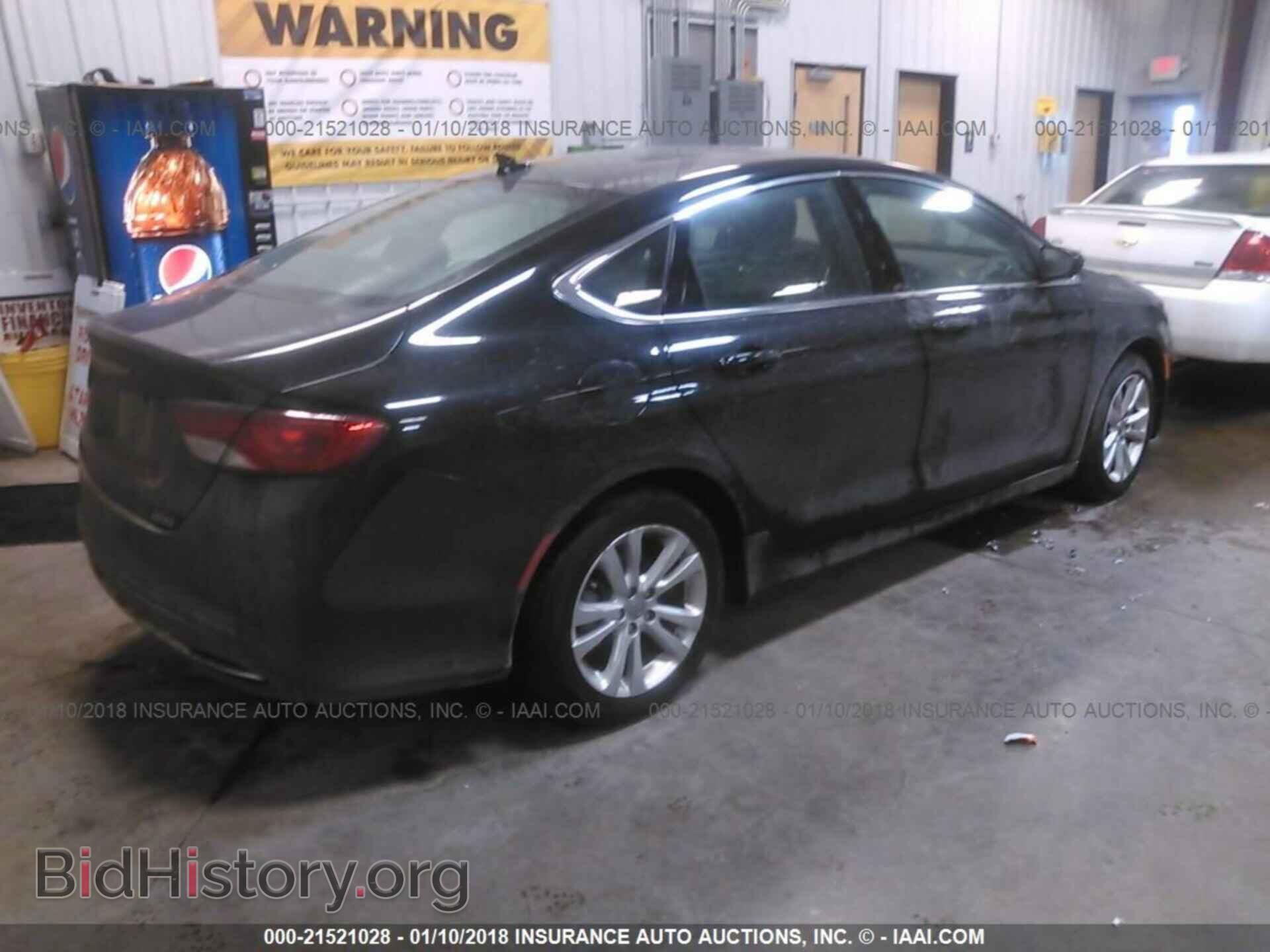 2016 Chrysler 200 - VIN: 1C3CCCAB3GN192022 - Фото 4