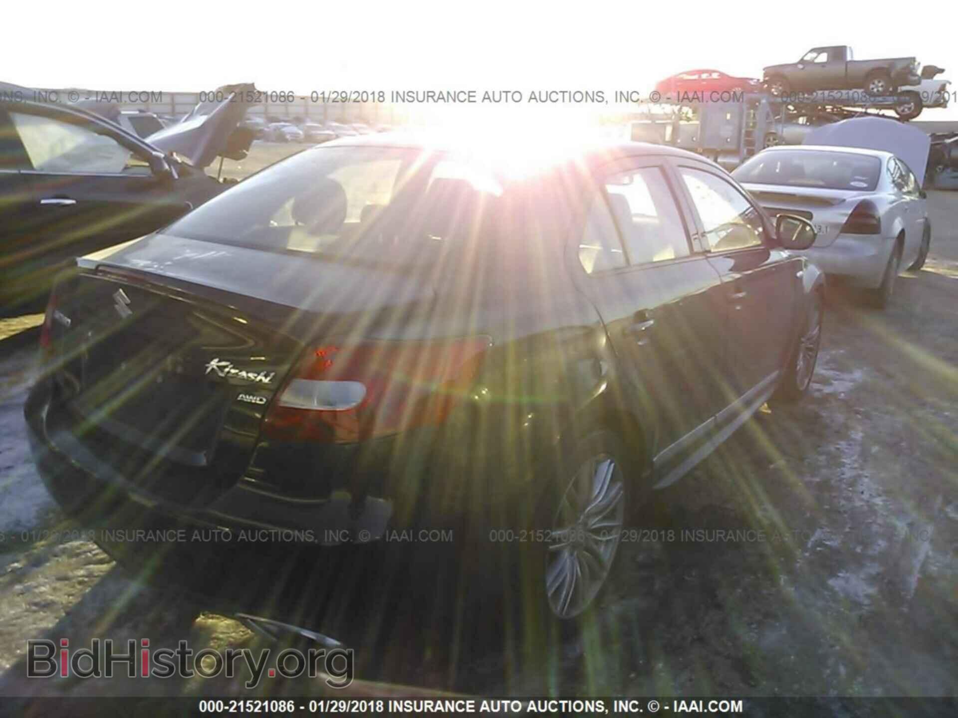 2012 Suzuki Kizashi - VIN: JS2RF9A80C6100623 - Photo 4