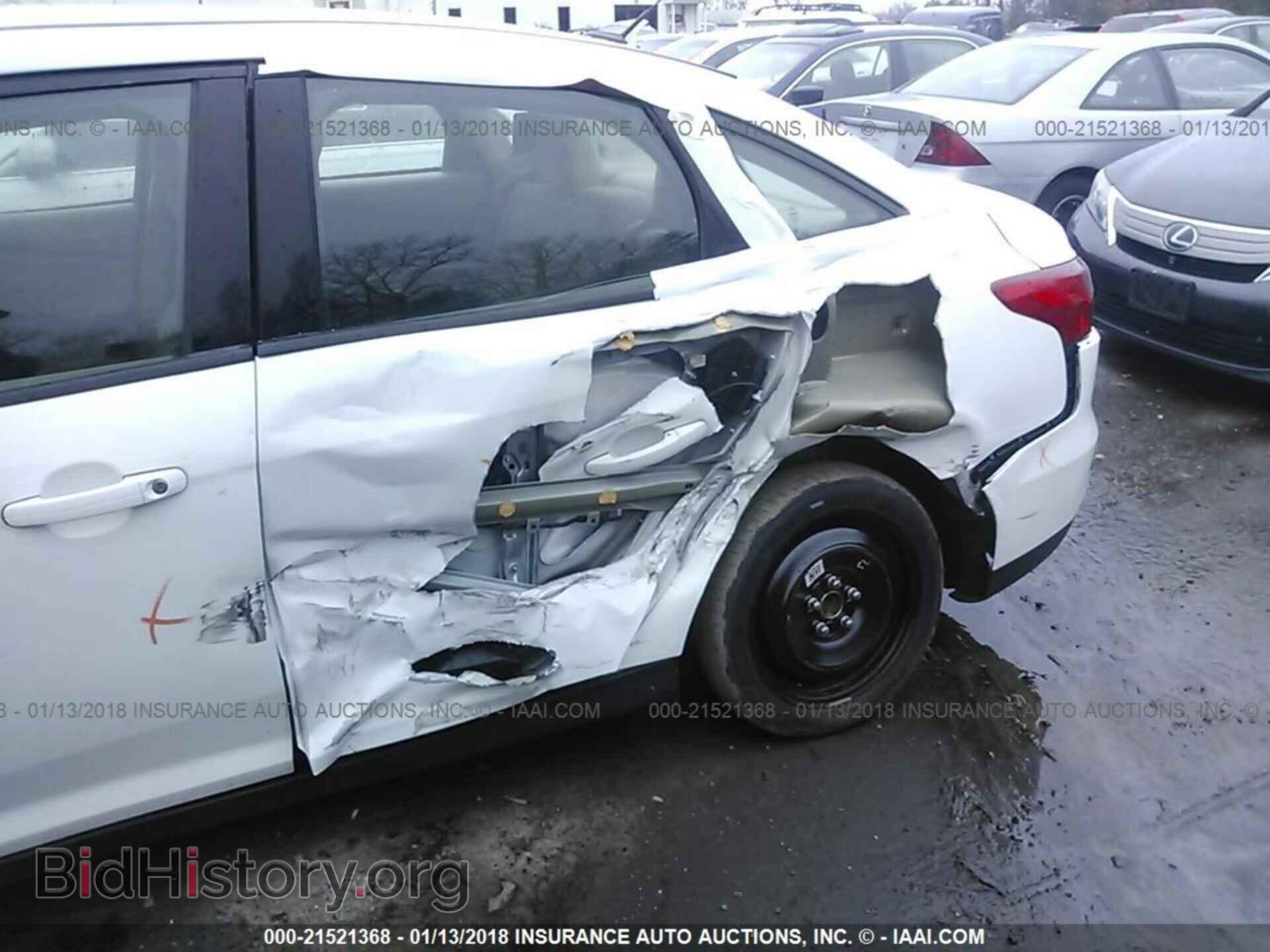 2016 Ford Focus - VIN: 1FADP3F22GL323956 - Фото 6
