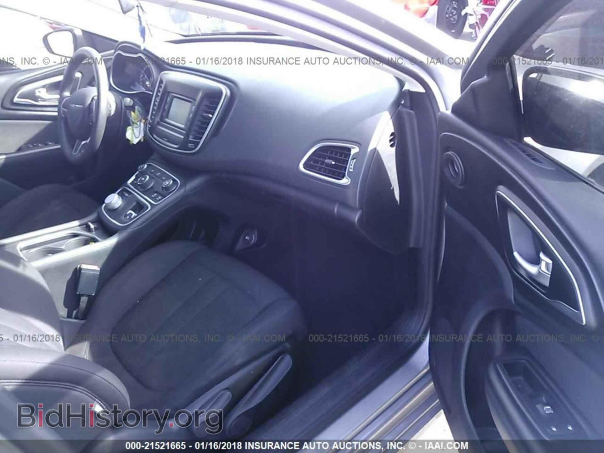 2015 Chrysler 200 - VIN: 1C3CCCAB0FN741593 - Photo 5