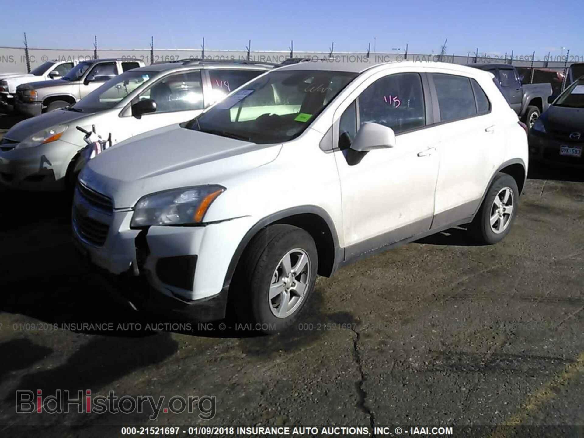 2015 Chevrolet Trax - VIN: KL7CJPSB3FB250957 - Фото 2