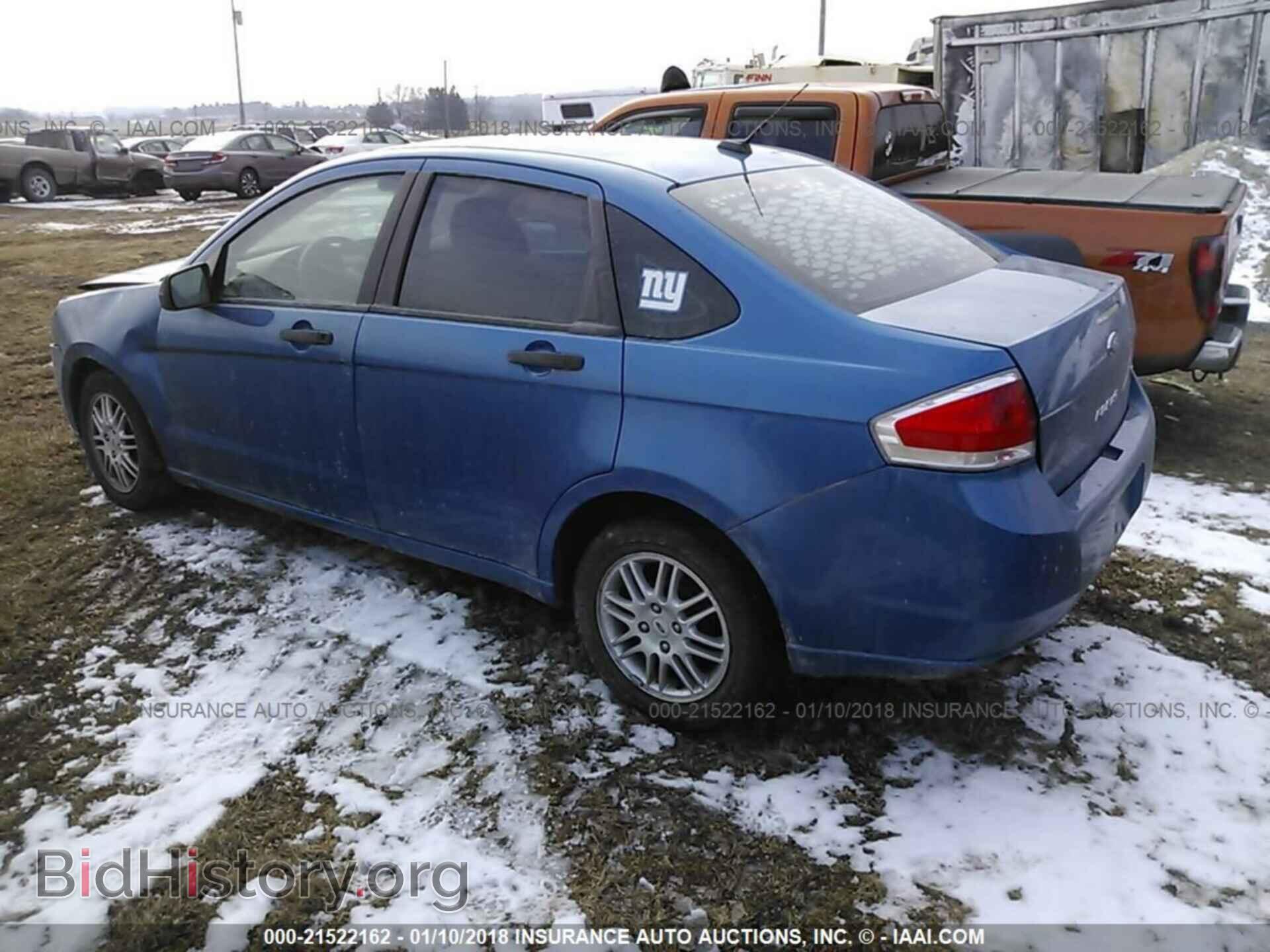 2011 Ford Focus - VIN: 1FAHP3FN8BW157784 - Фото 3