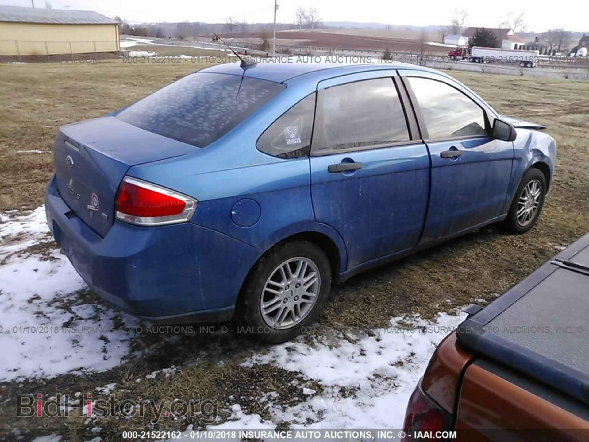 2011 Ford Focus - VIN: 1FAHP3FN8BW157784 - Фото 4