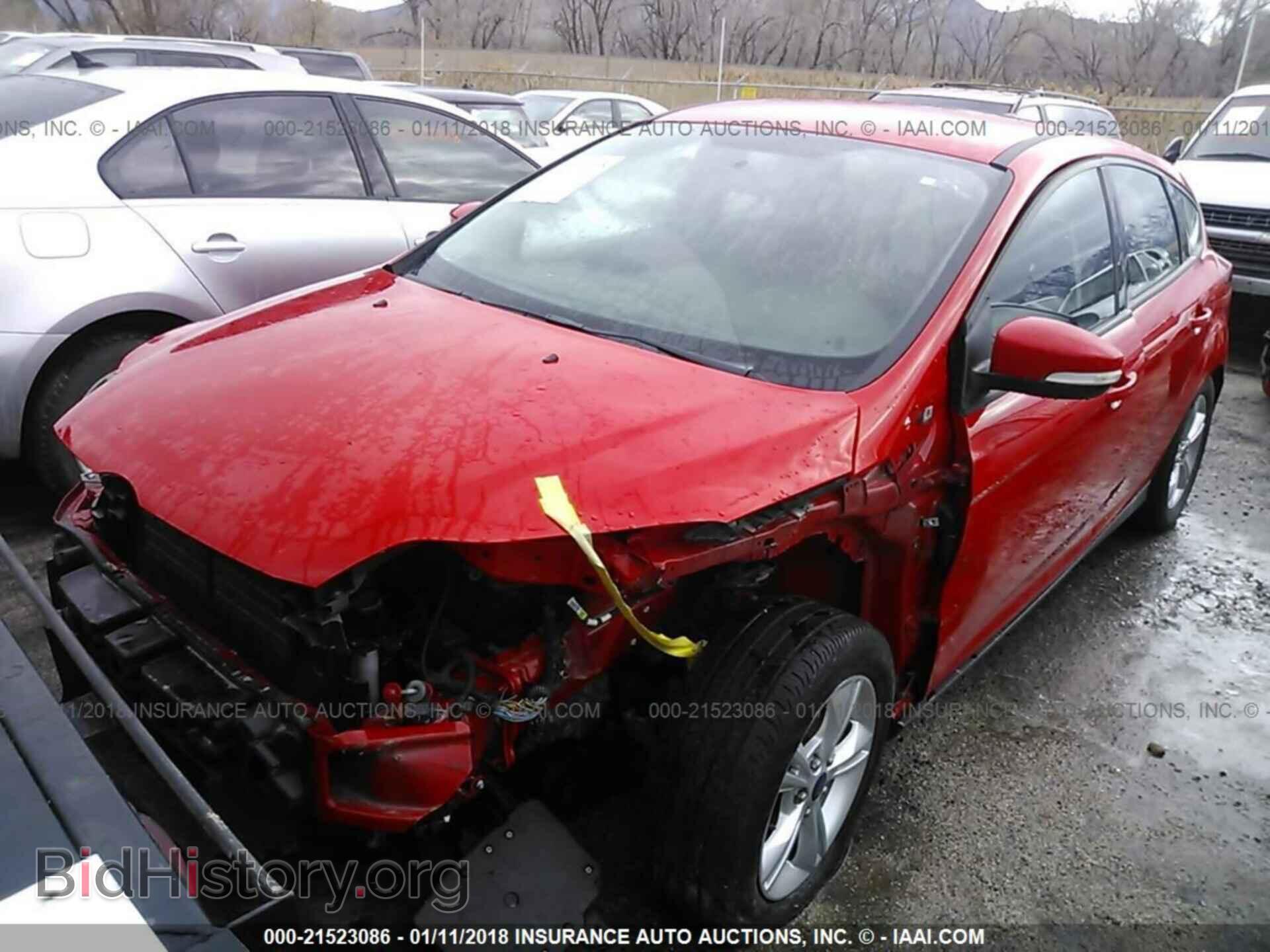 2014 Ford Focus - VIN: 1FADP3K29EL312262 - Фото 2