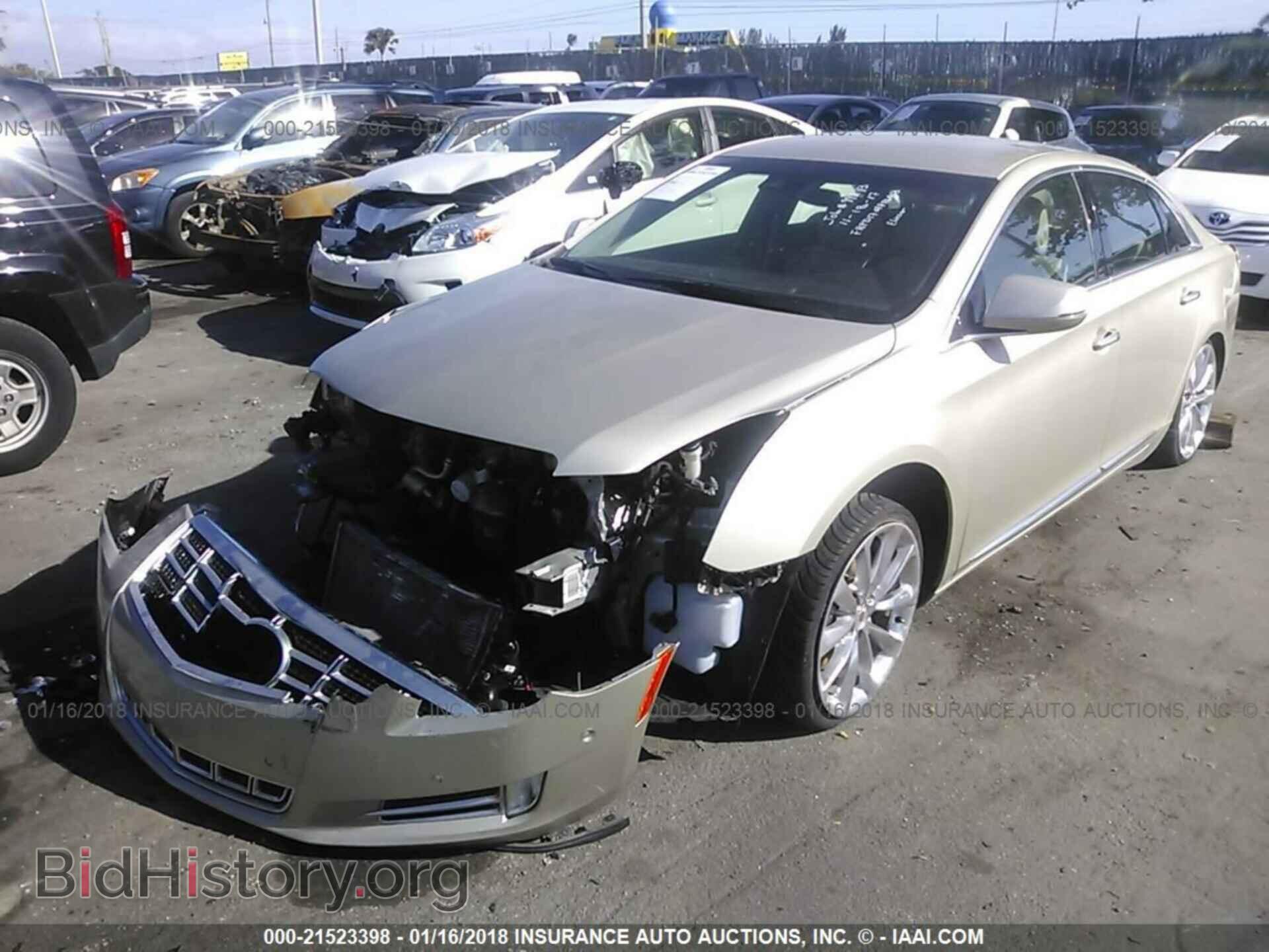 2014 Cadillac Xts - VIN: 2G61M5S30E9235253 - Фото 2