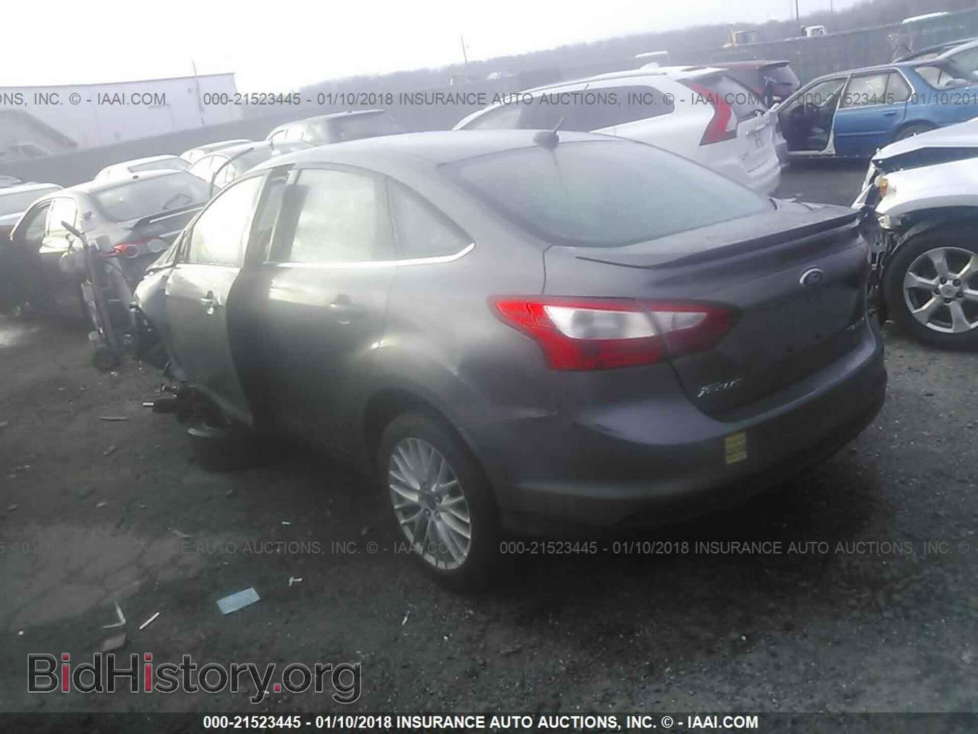 2014 Ford Focus - VIN: 1FADP3J2XEL227836 - Фото 3