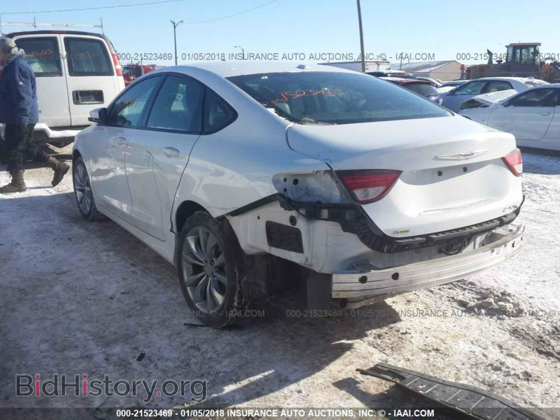 2015 Chrysler 200 - VIN: 1C3CCCBB7FN743601 - Photo 3