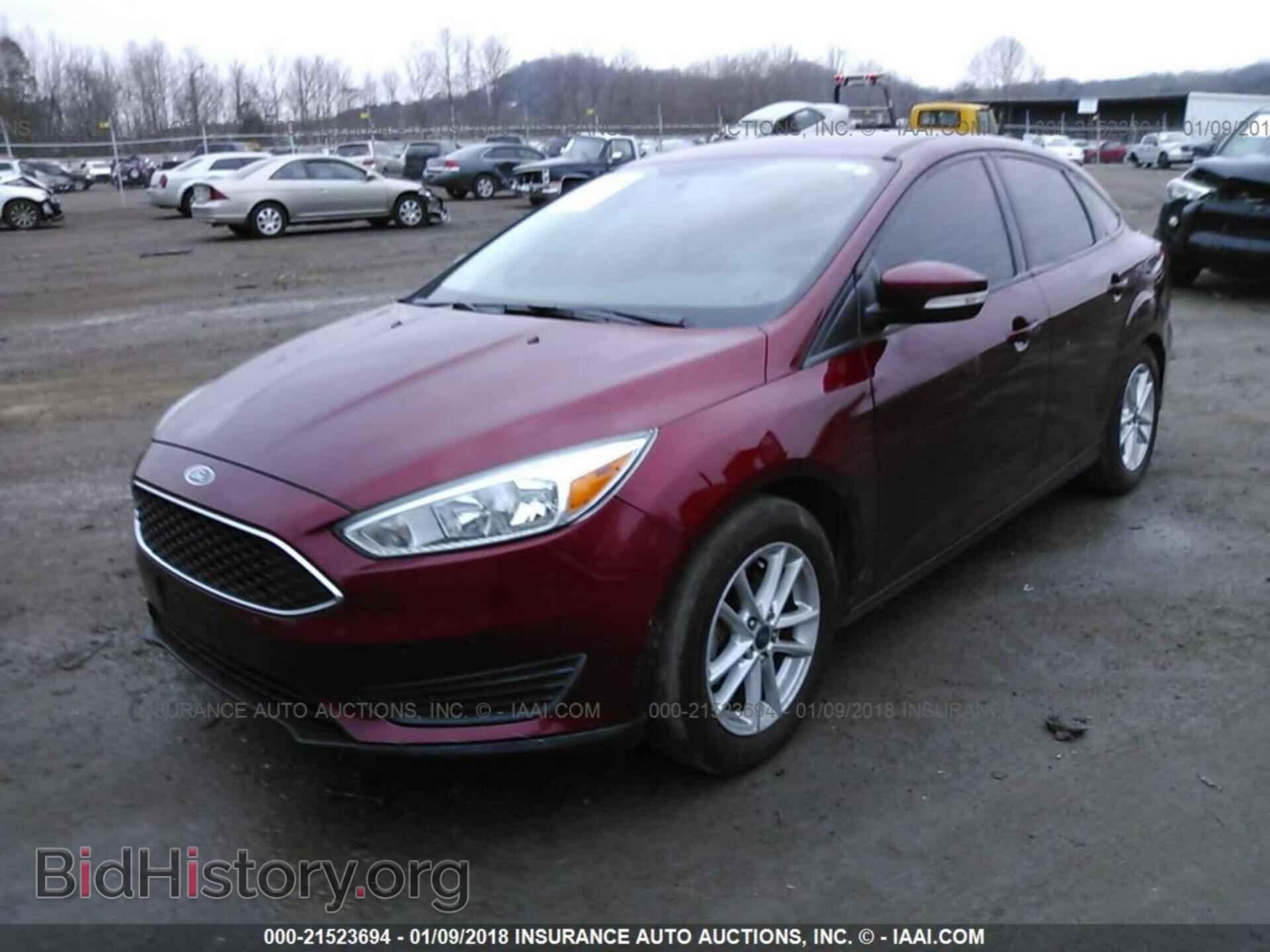 2016 Ford Focus - VIN: 1FADP3F21GL336231 - Photo 2