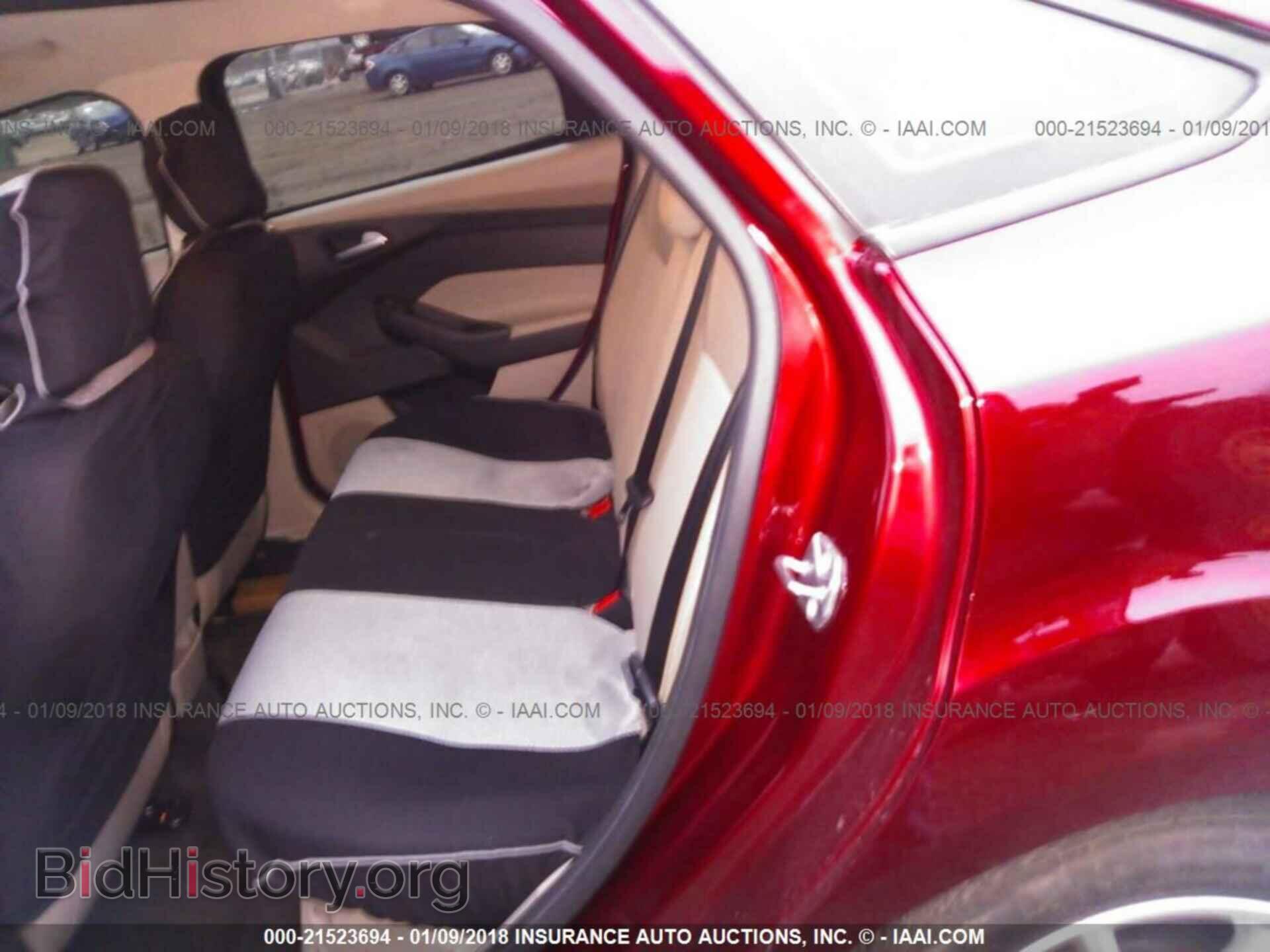 2016 Ford Focus - VIN: 1FADP3F21GL336231 - Photo 8