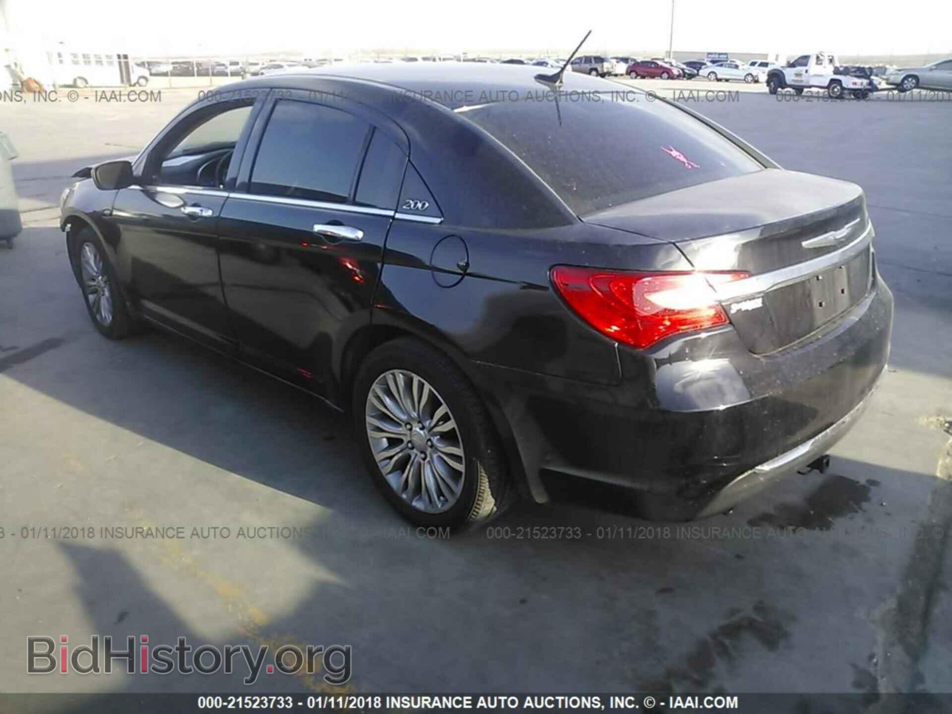 2012 Chrysler 200 - VIN: 1C3CCBCG3CN303097 - Фото 3